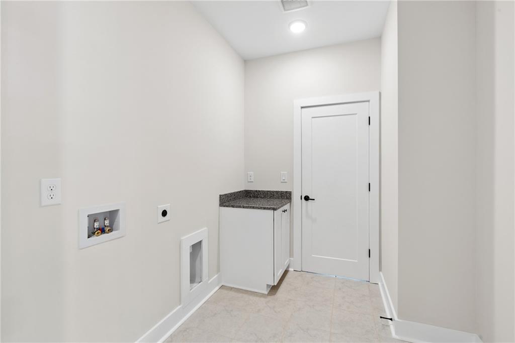 7385 Magnolia Crest Lane