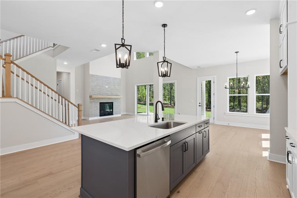 7385 Magnolia Crest Lane