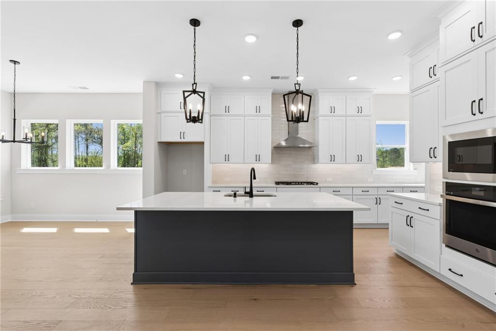 7385 Magnolia Crest Lane