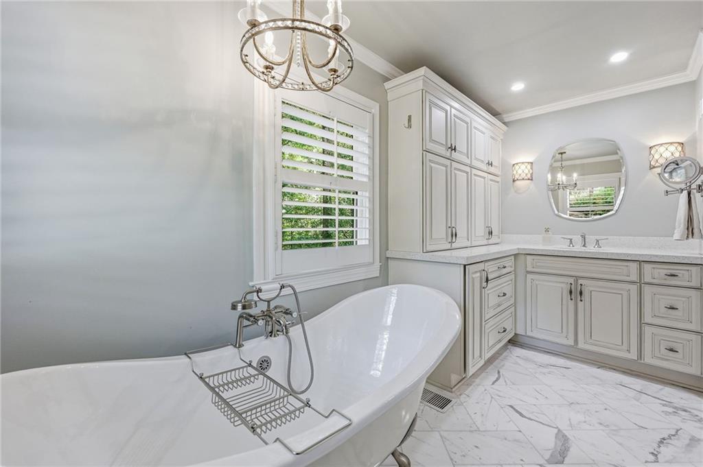 5973 Nachoochee Trail