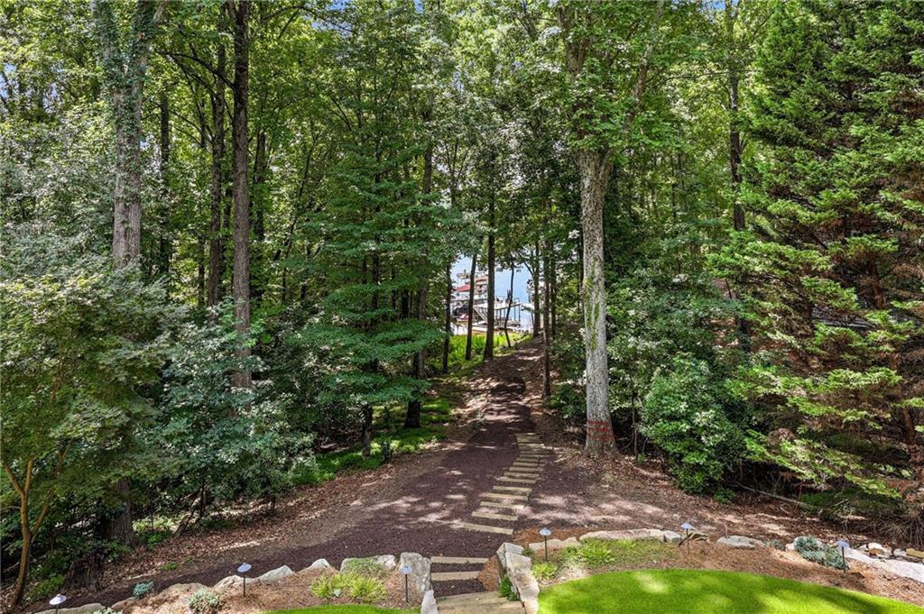 5973 Nachoochee Trail