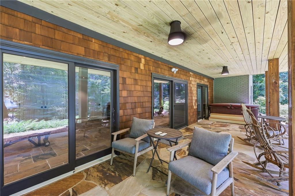 5973 Nachoochee Trail