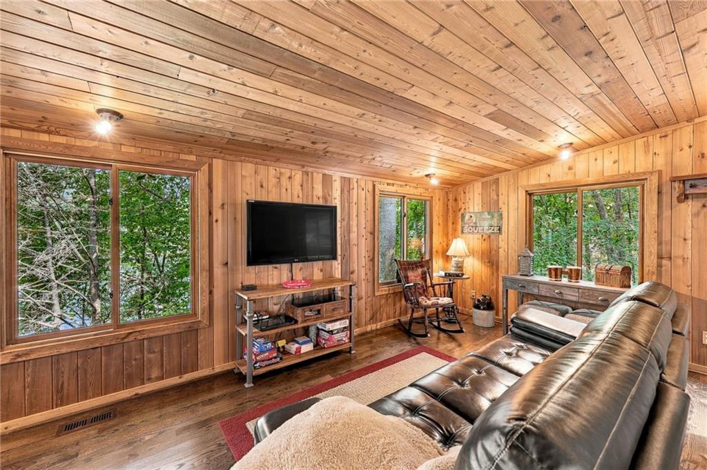 319 Chestatee View Drive