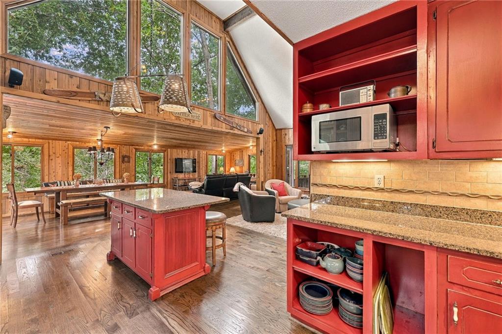 319 Chestatee View Drive