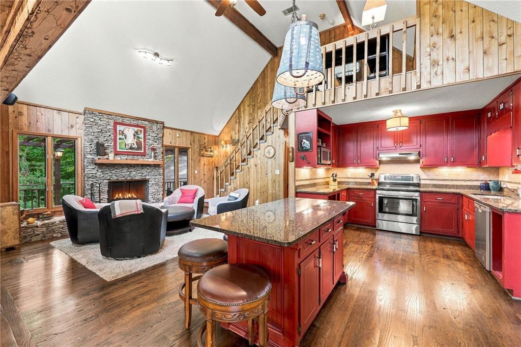 319 Chestatee View Drive