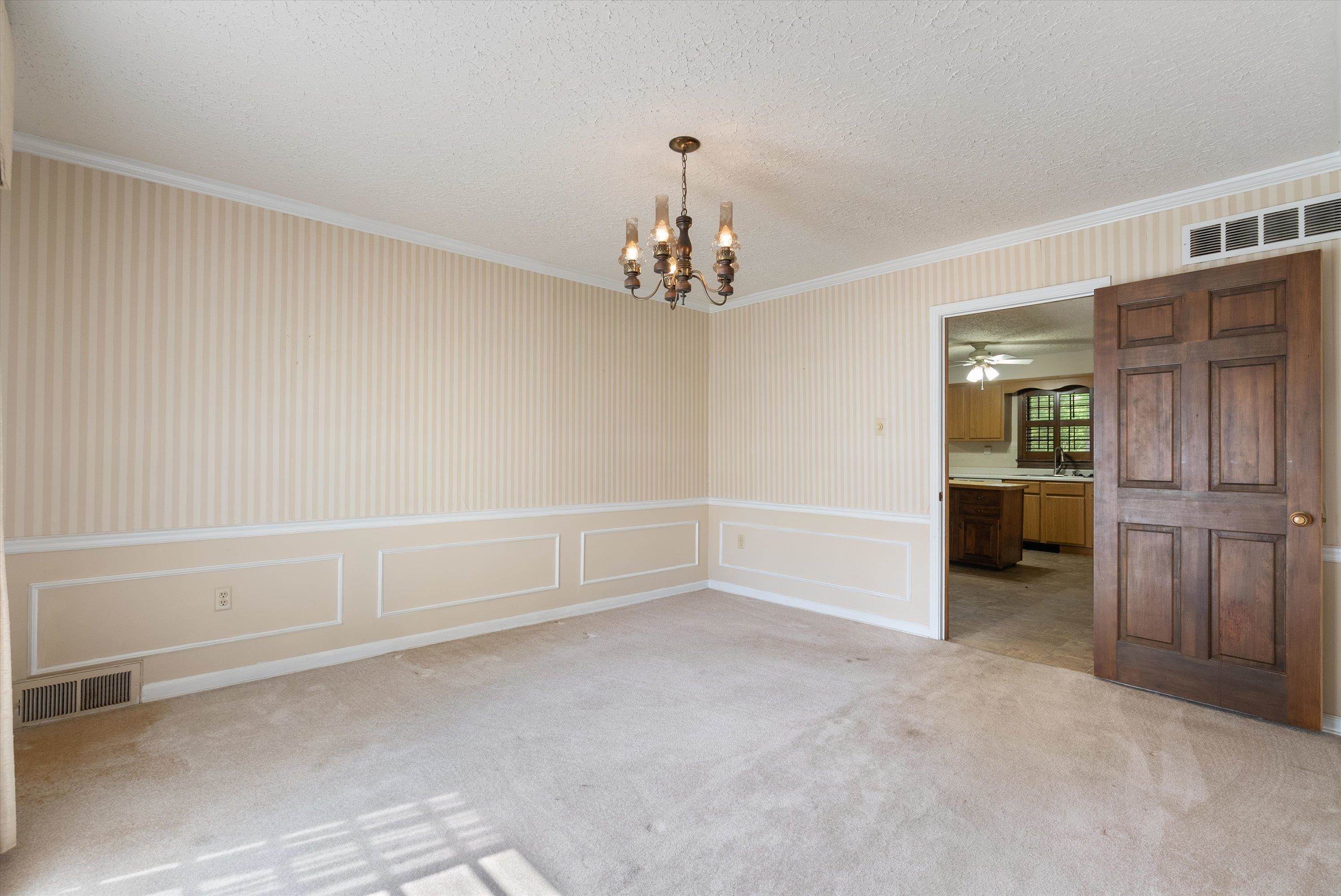 1695 OLD MILL RD