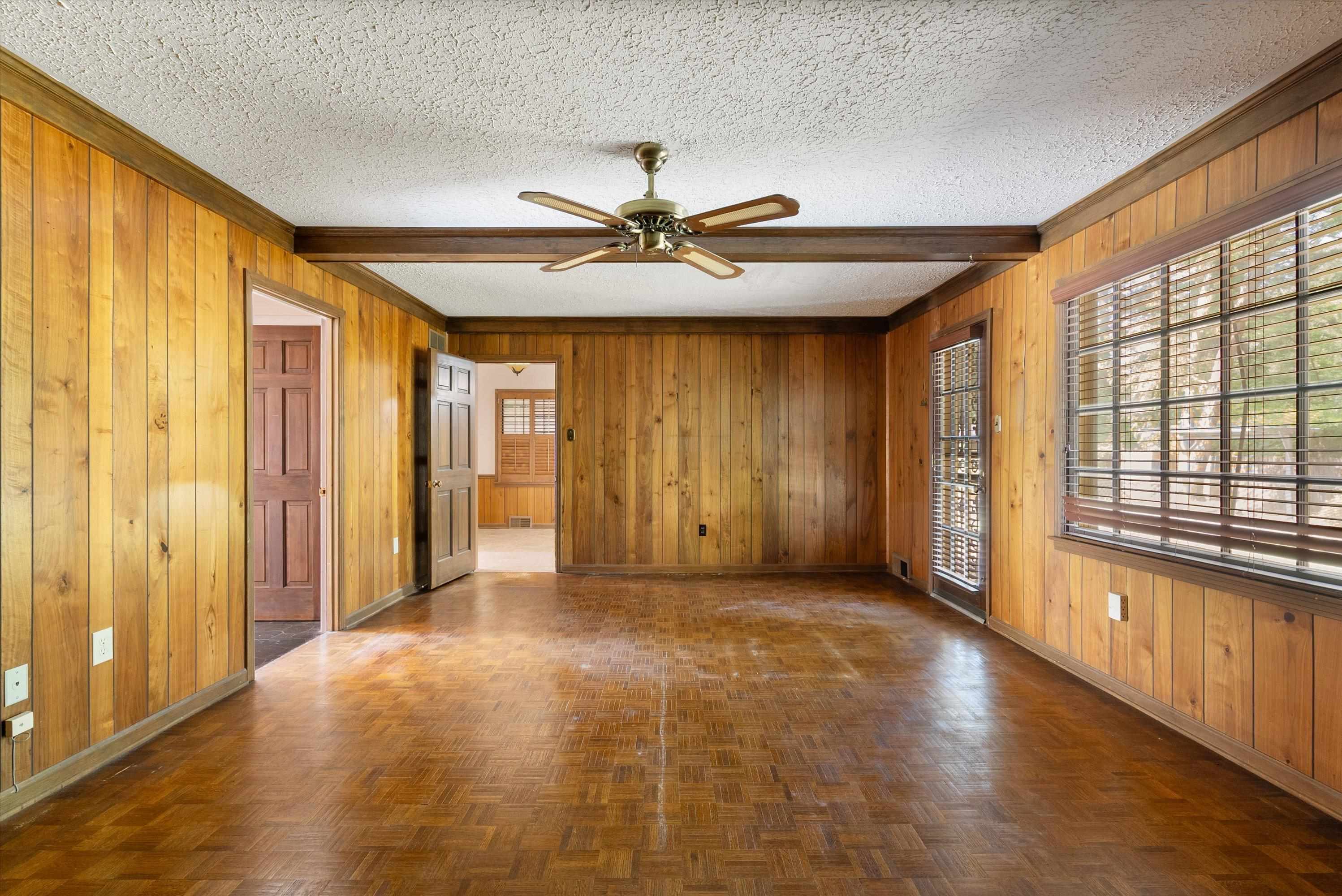 1695 OLD MILL RD