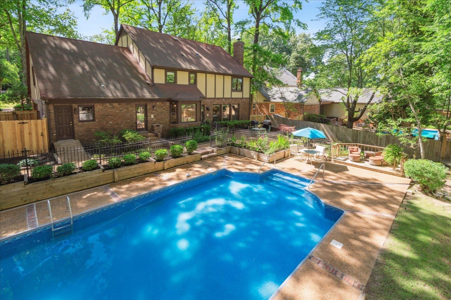 2696 HICKORY GLEN CV