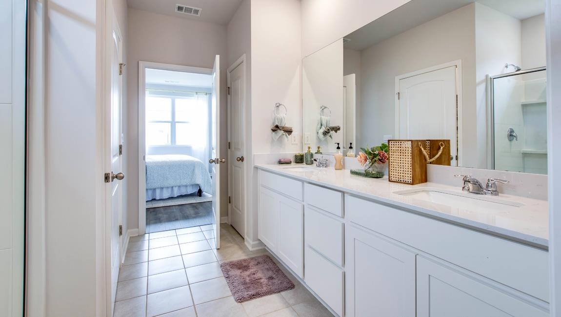 555 WINDEMERE LOOP