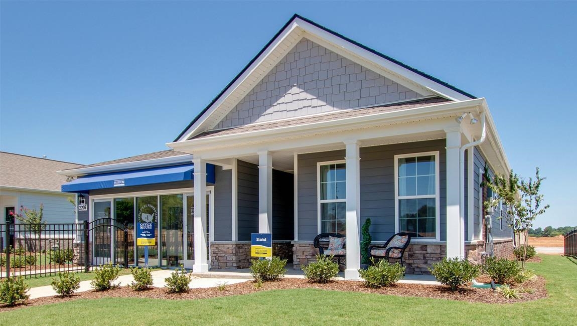 555 WINDEMERE LOOP