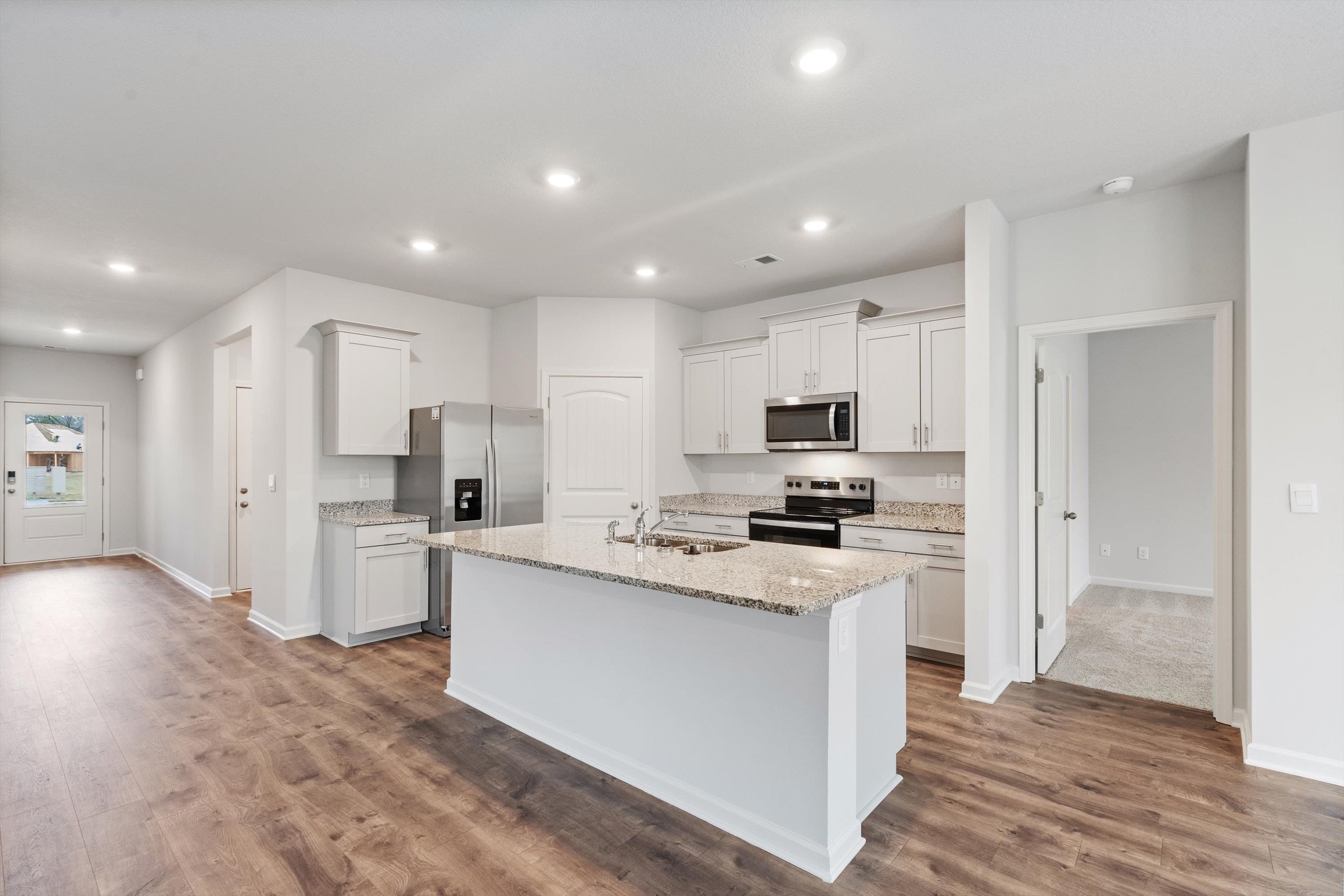 555 WINDEMERE LOOP