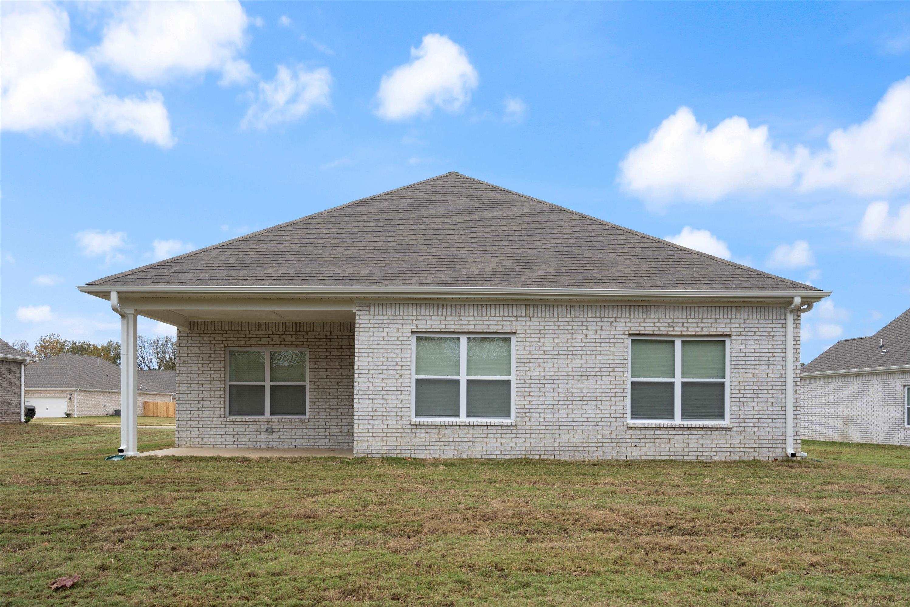 555 WINDEMERE LOOP