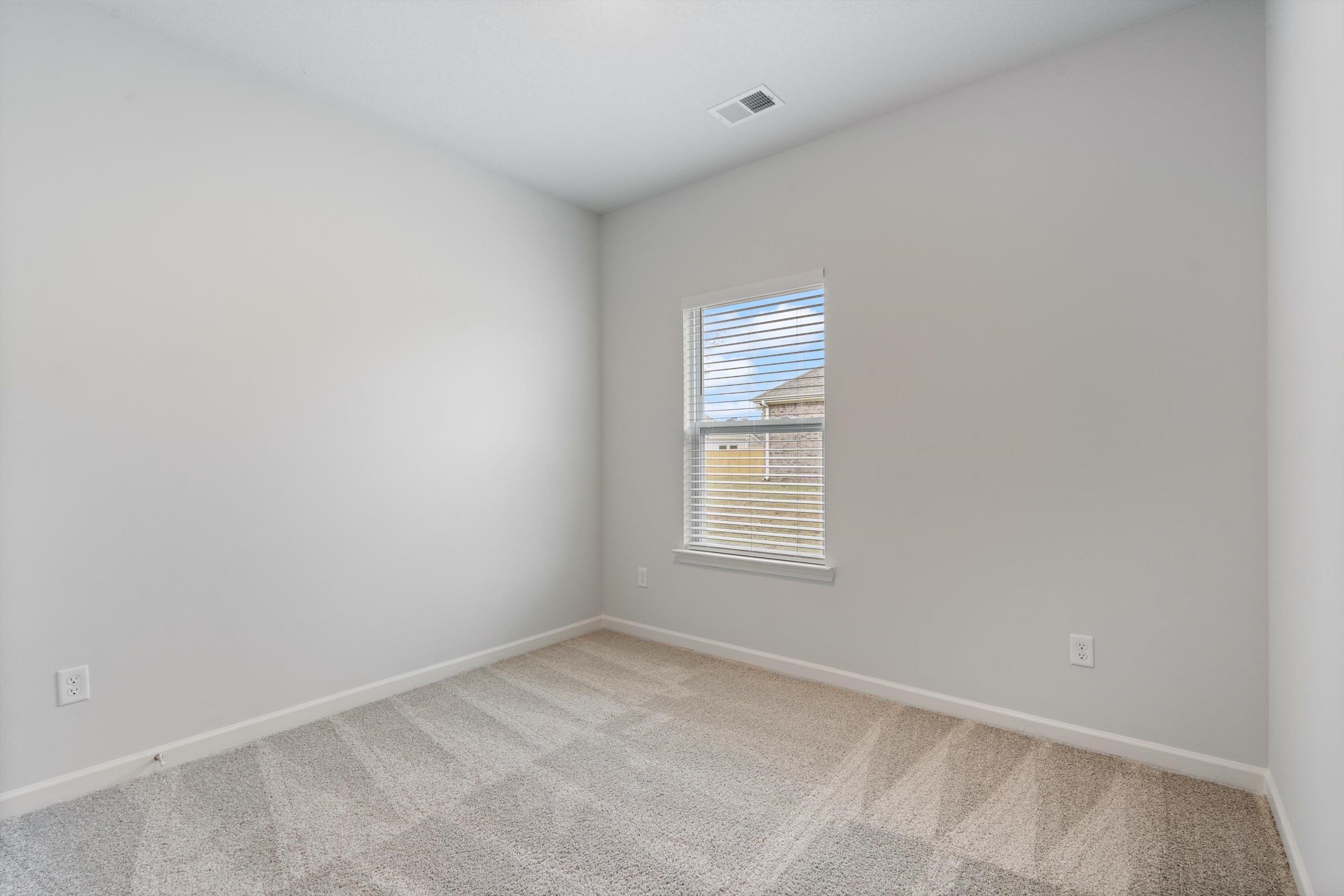 555 WINDEMERE LOOP
