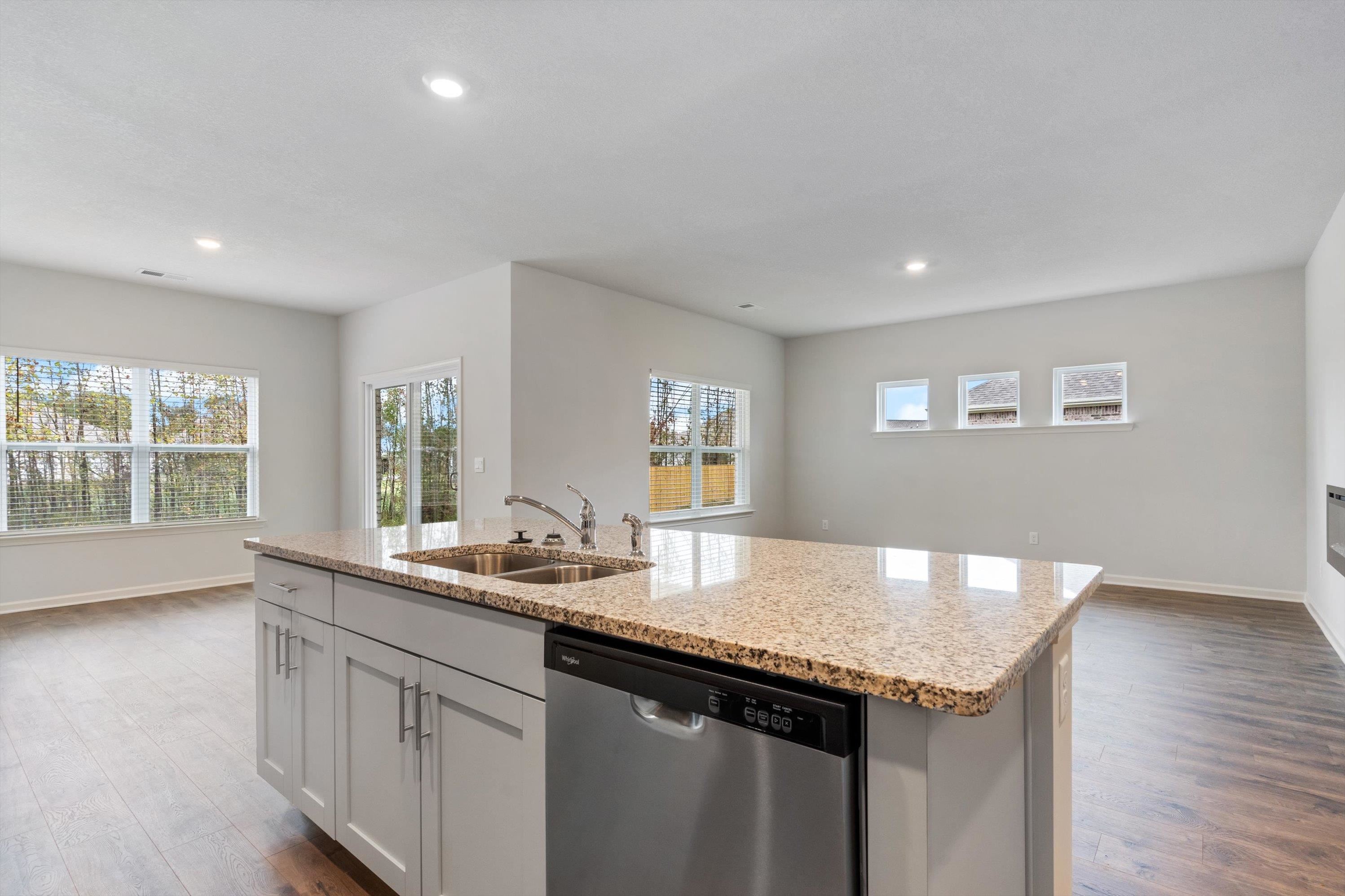 555 WINDEMERE LOOP