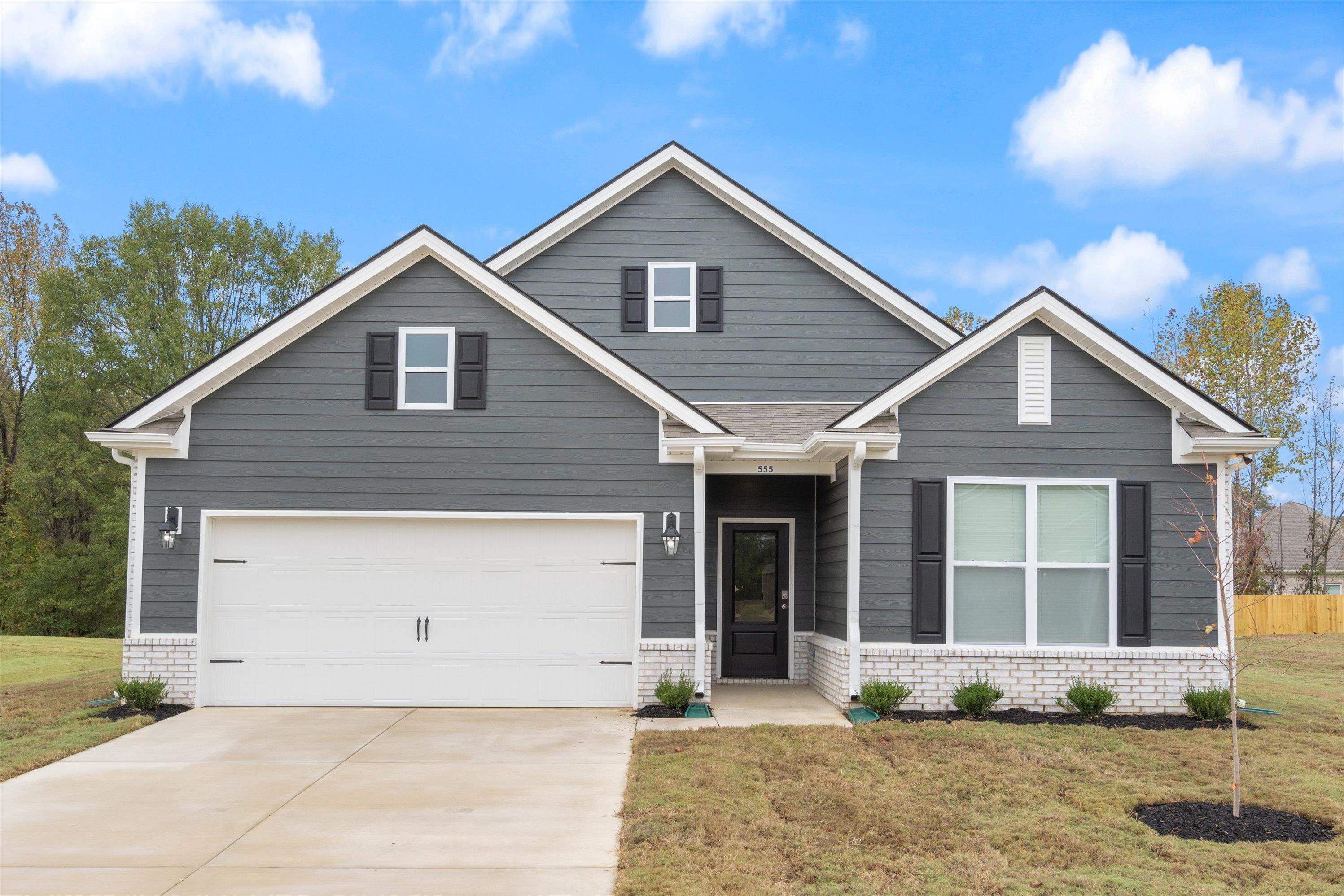 555 WINDEMERE LOOP