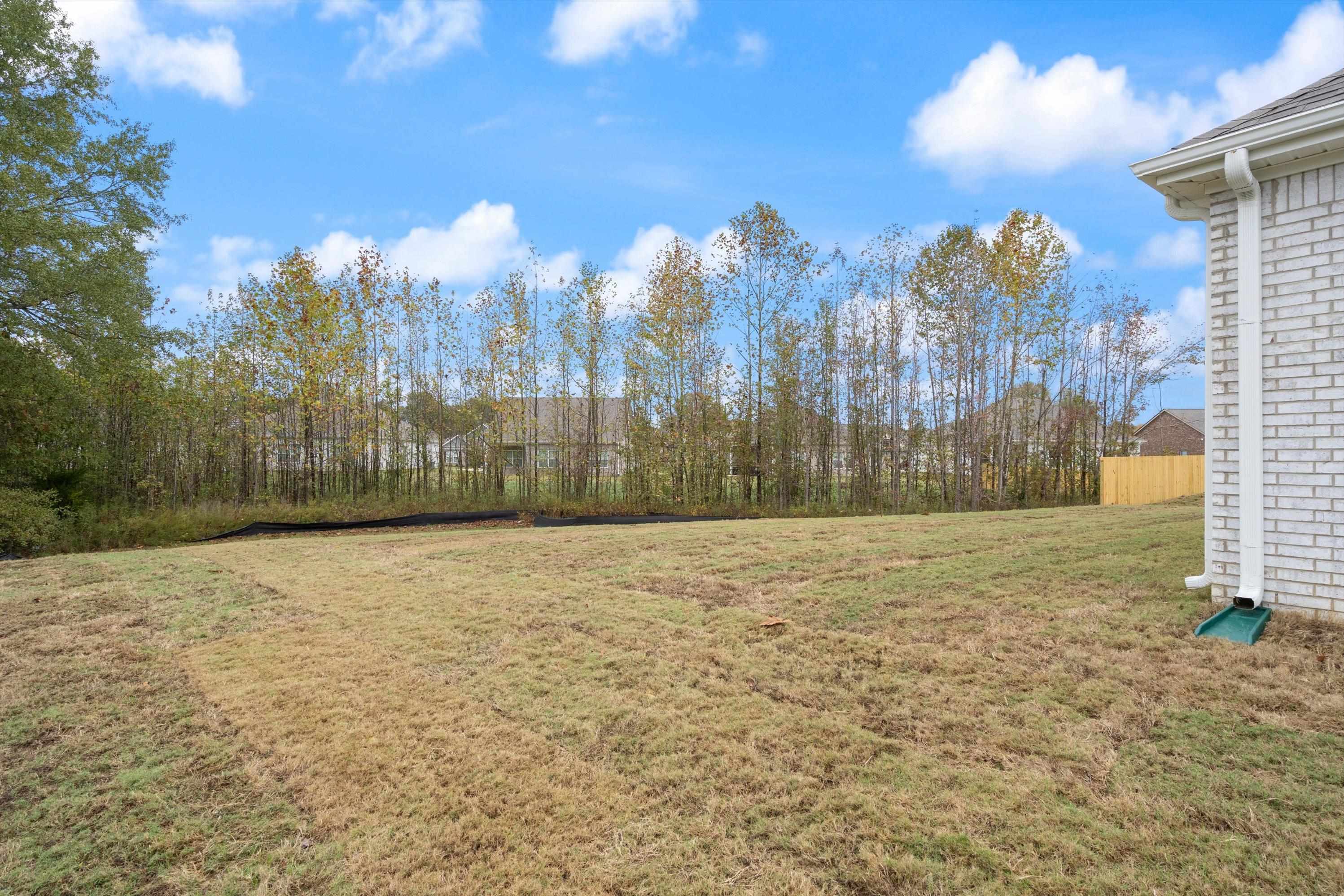 555 WINDEMERE LOOP