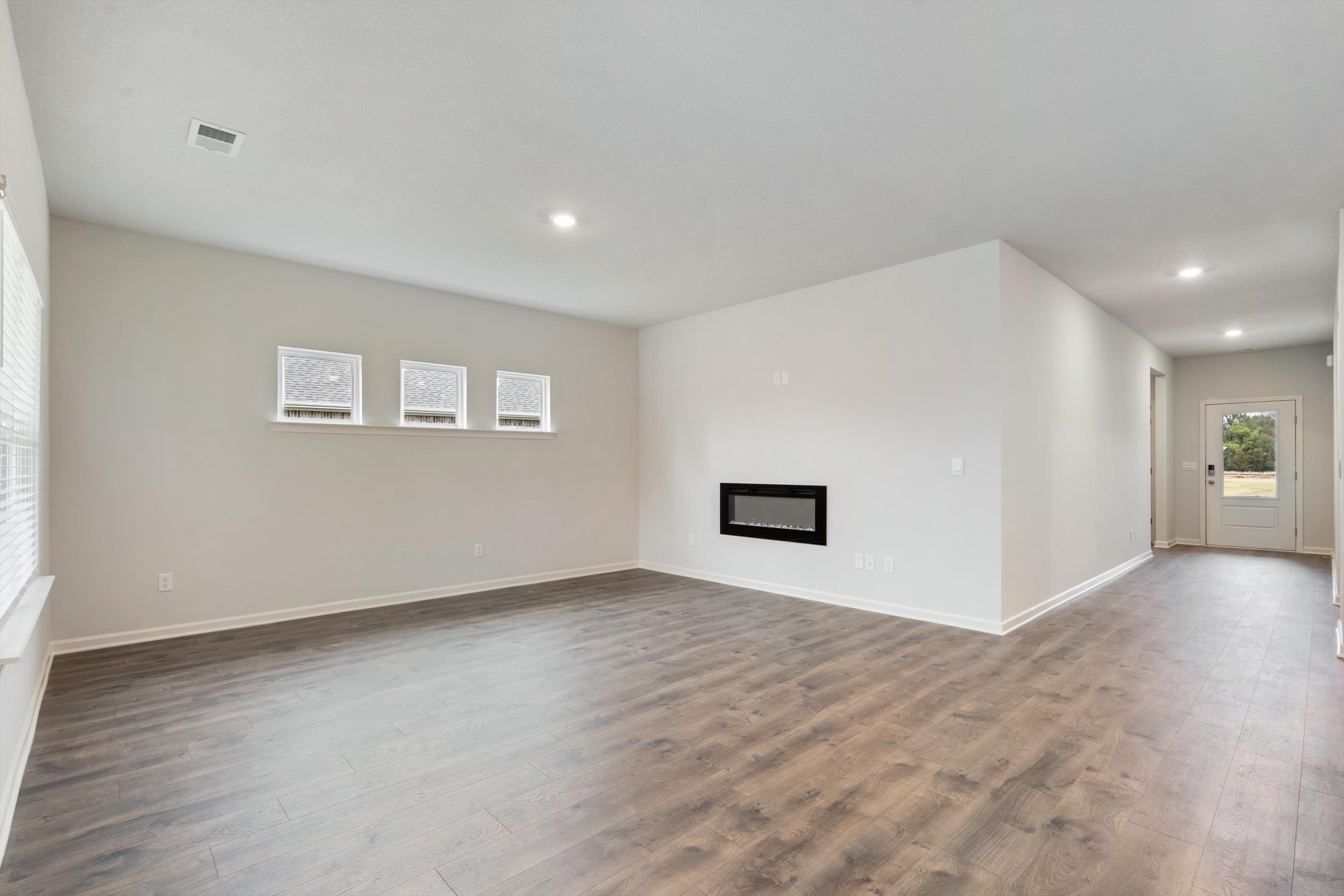 555 WINDEMERE LOOP