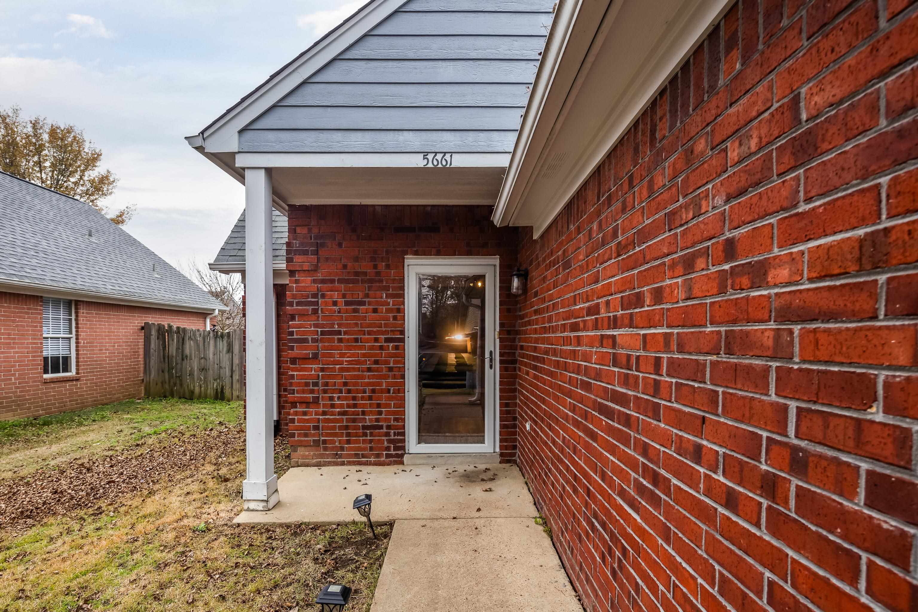5661 STEFFANI DR