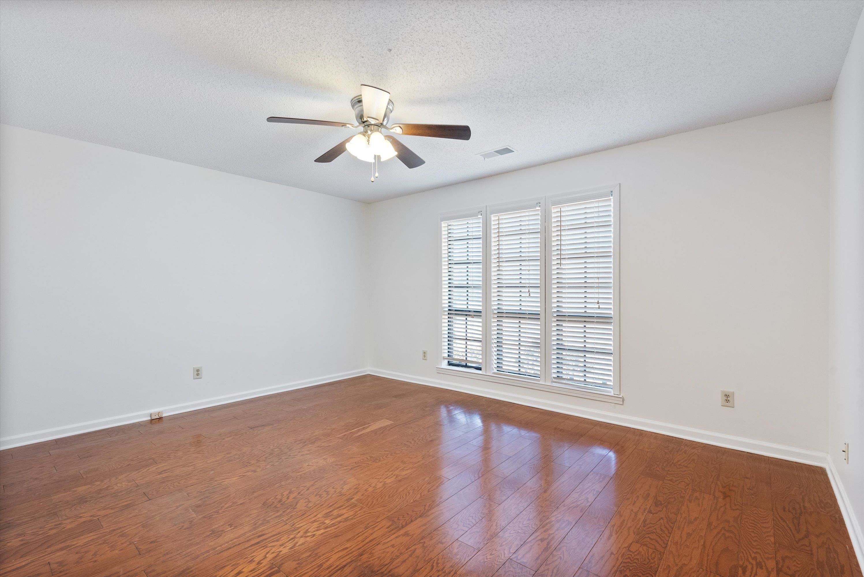 1904 ALDER BRANCH LN