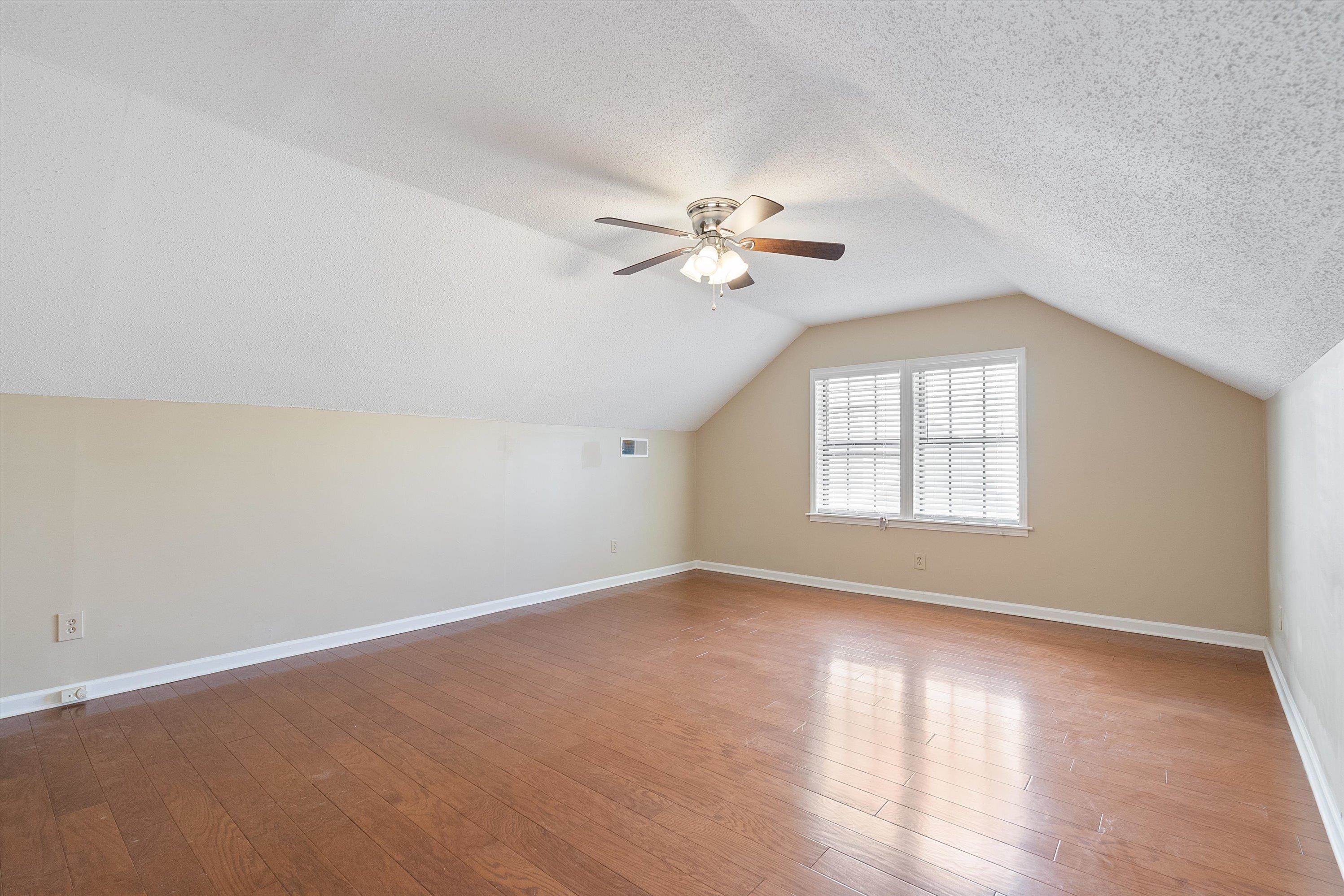1904 ALDER BRANCH LN