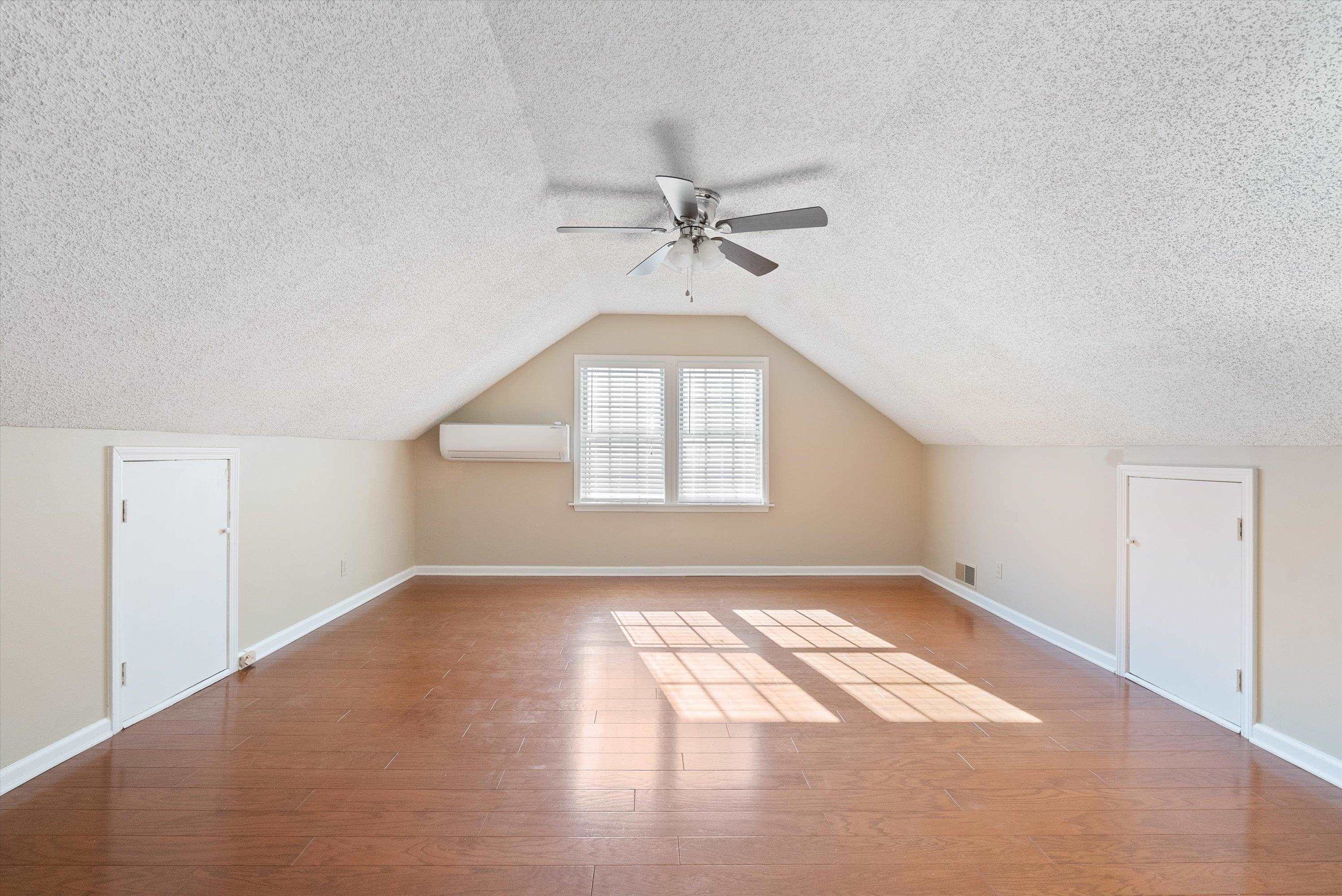 1904 ALDER BRANCH LN
