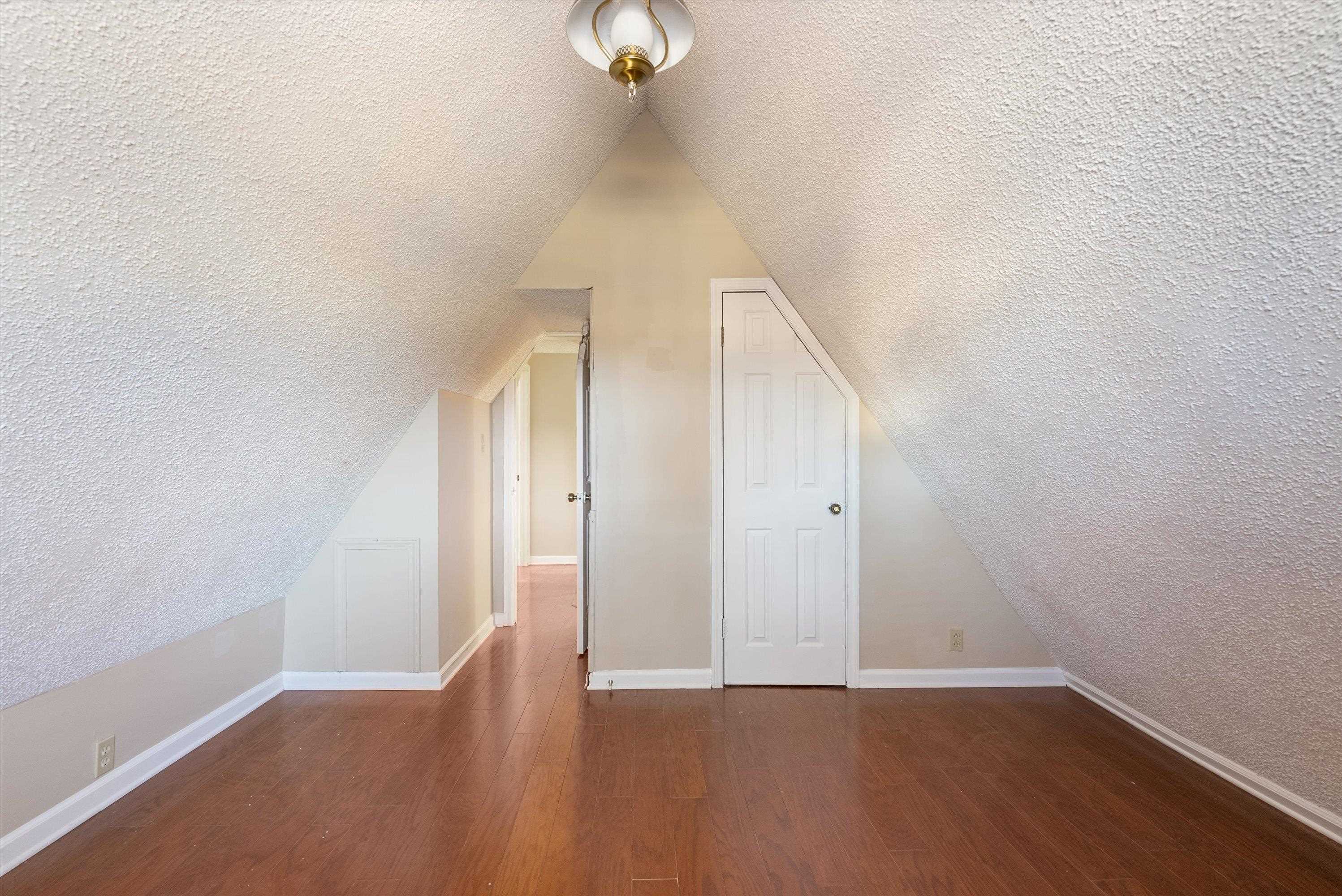 1904 ALDER BRANCH LN
