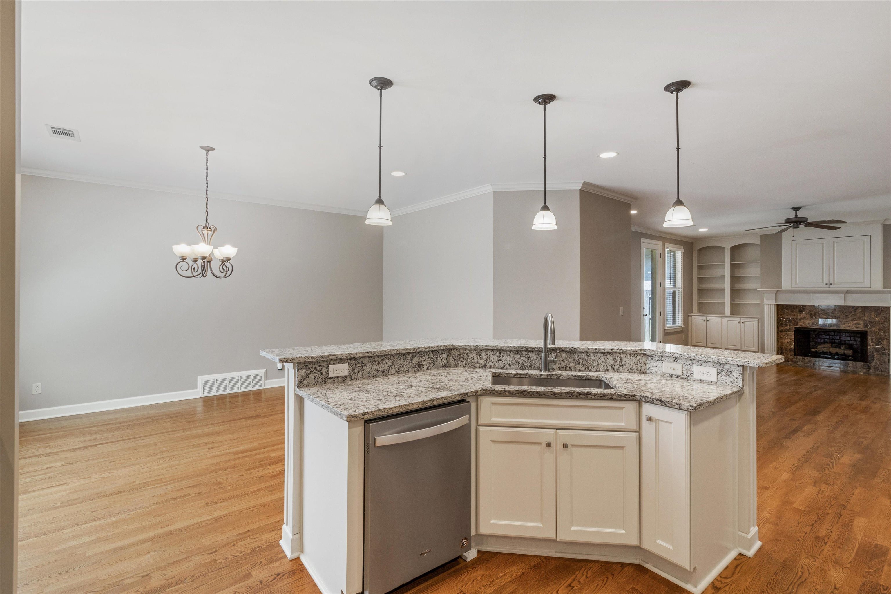 2087 STANDING ROCK AVE