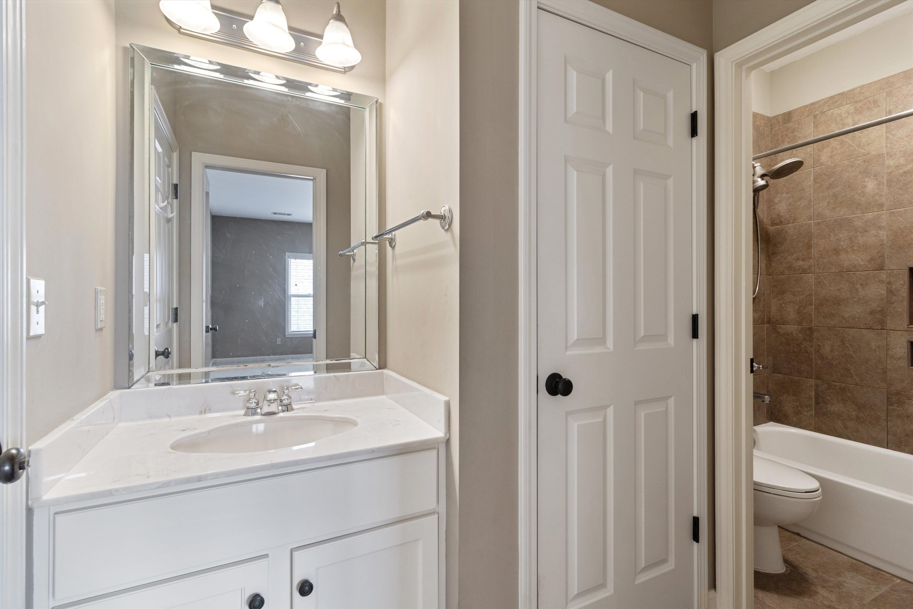 2087 STANDING ROCK AVE