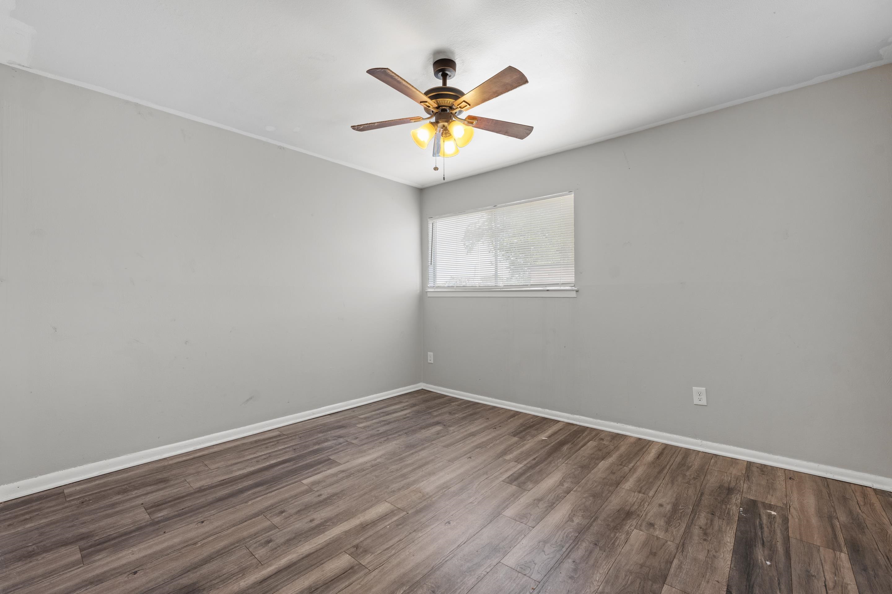 105 N BELVEDERE BLVD Unit: 6