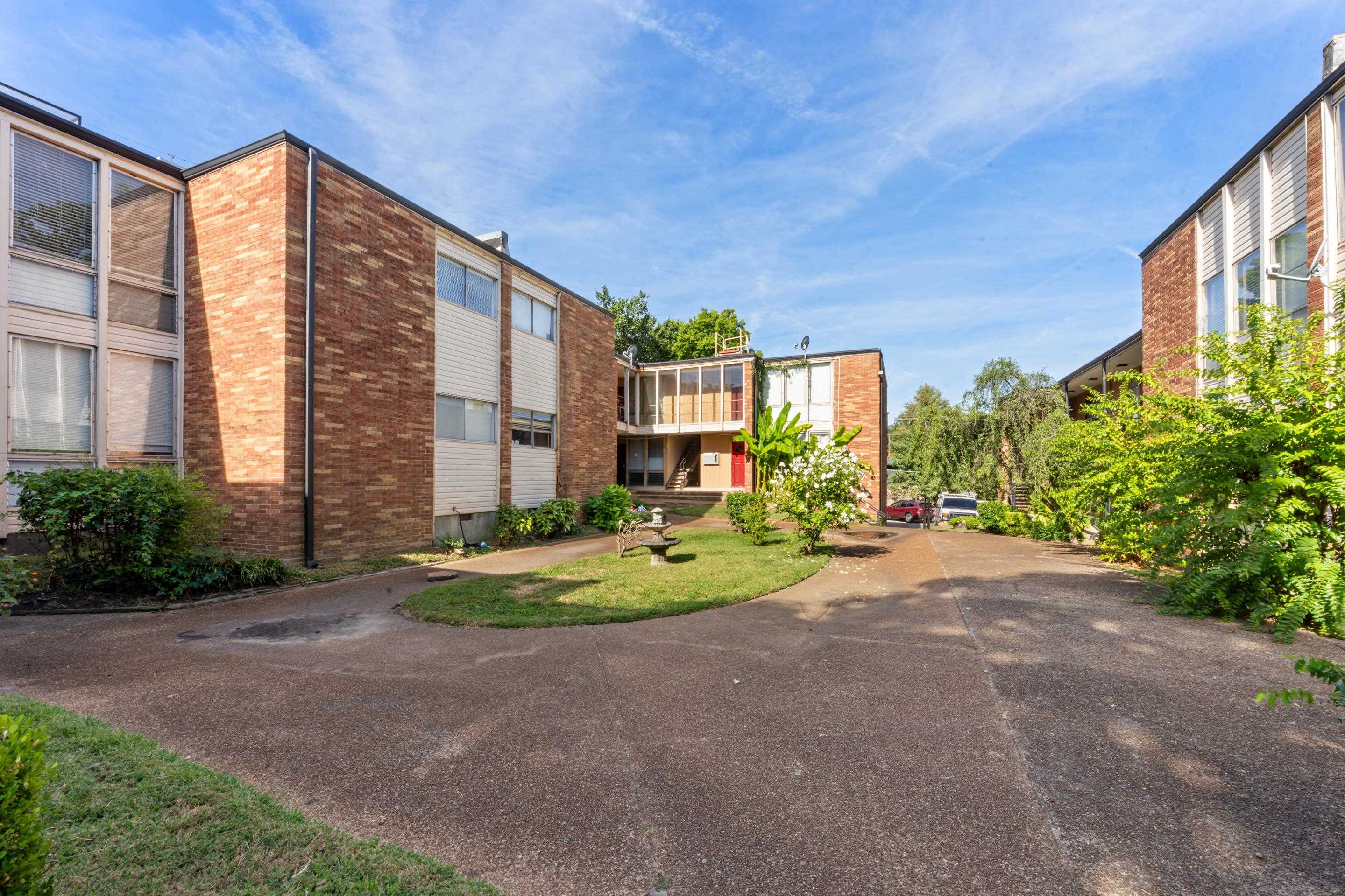 105 N BELVEDERE BLVD Unit: 6