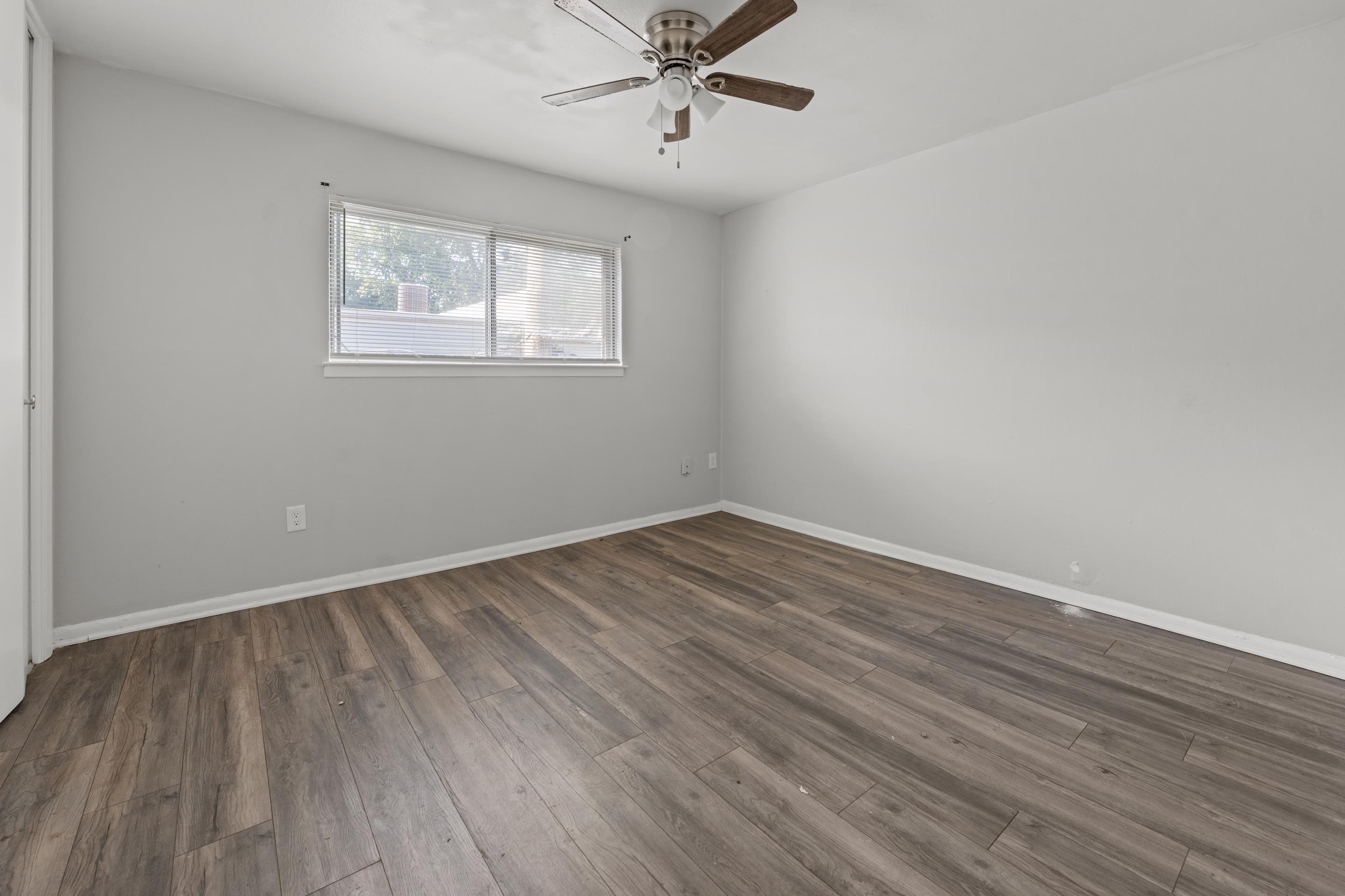 105 N BELVEDERE BLVD Unit: 6