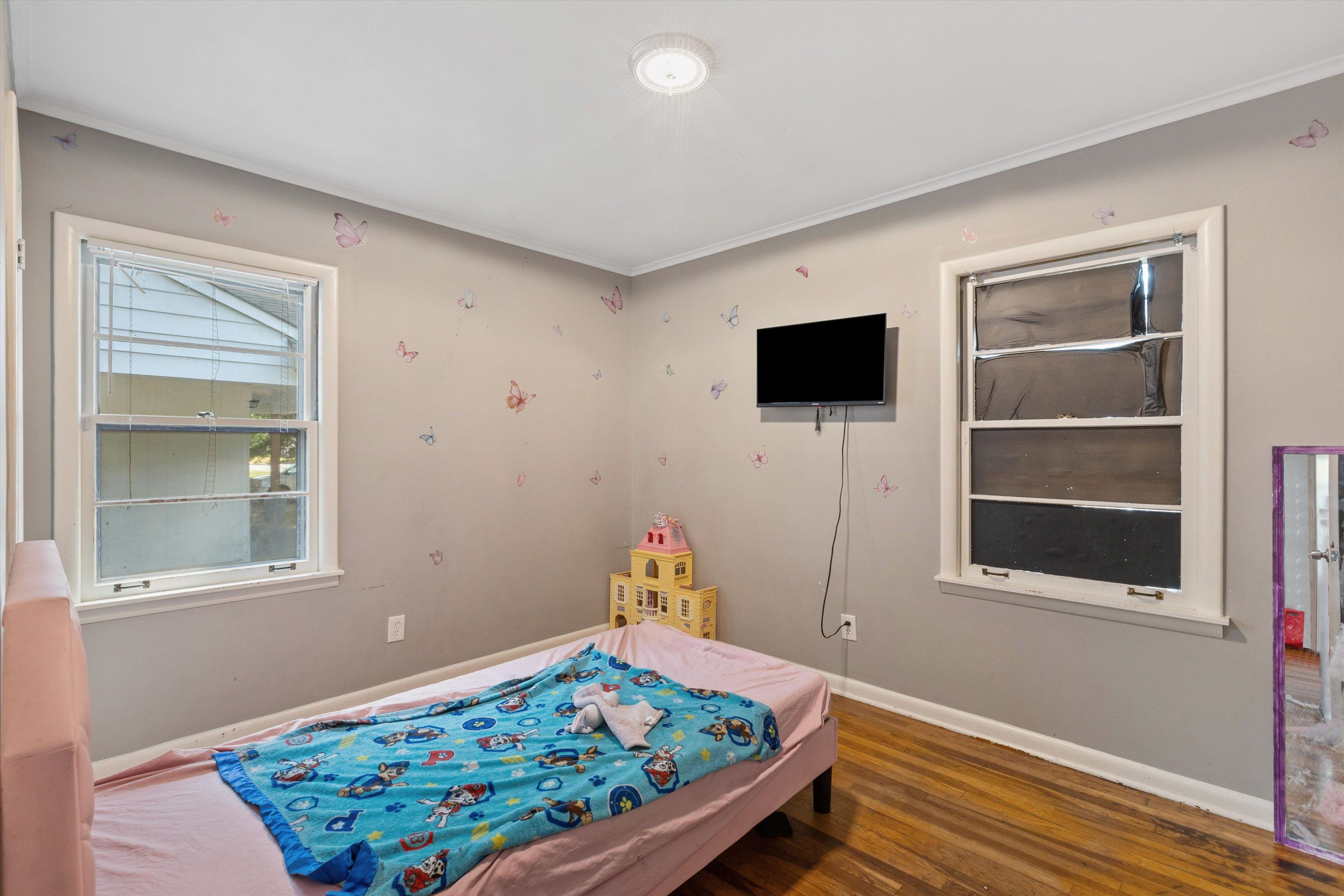 1776 DORRIE LN
