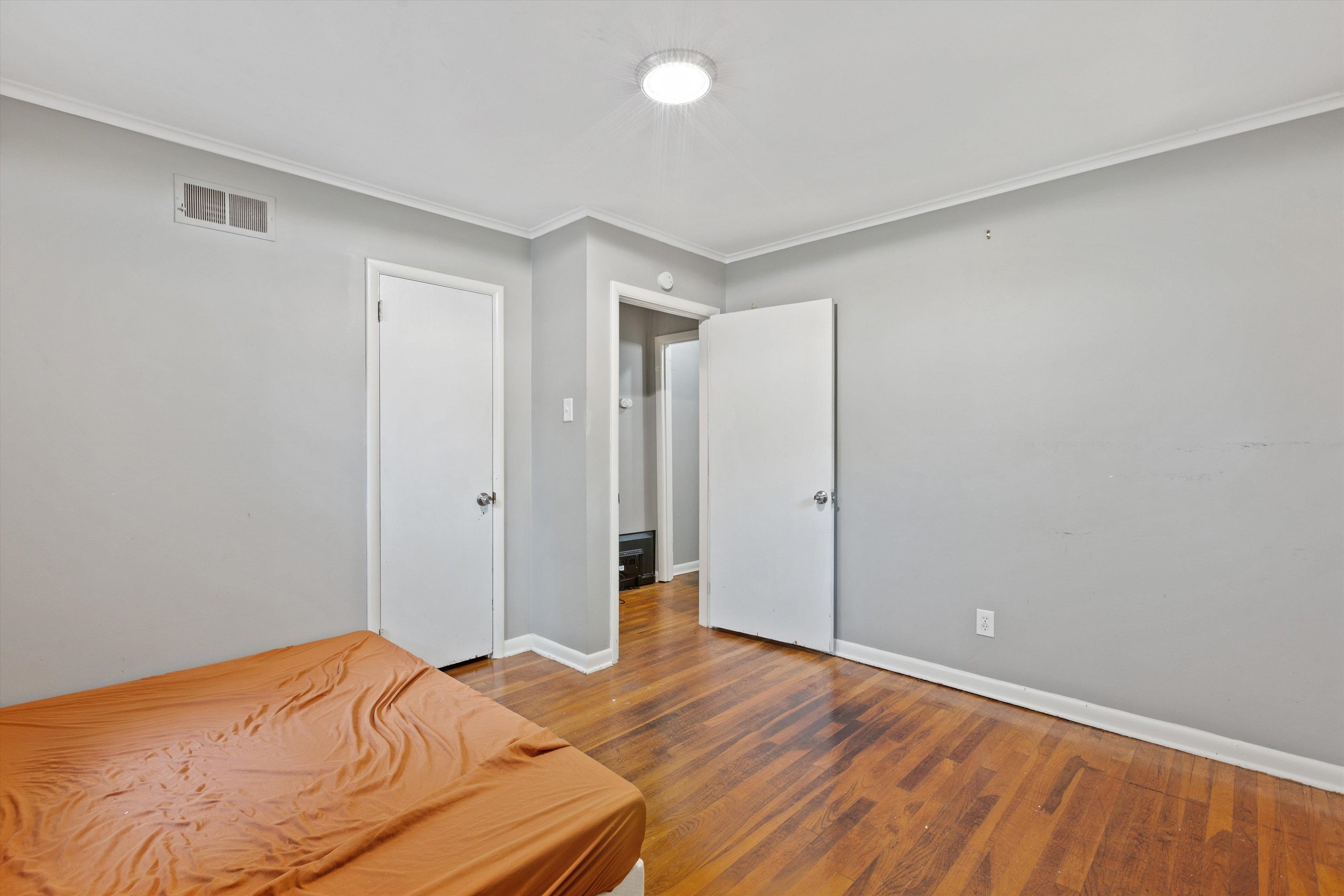 1776 DORRIE LN