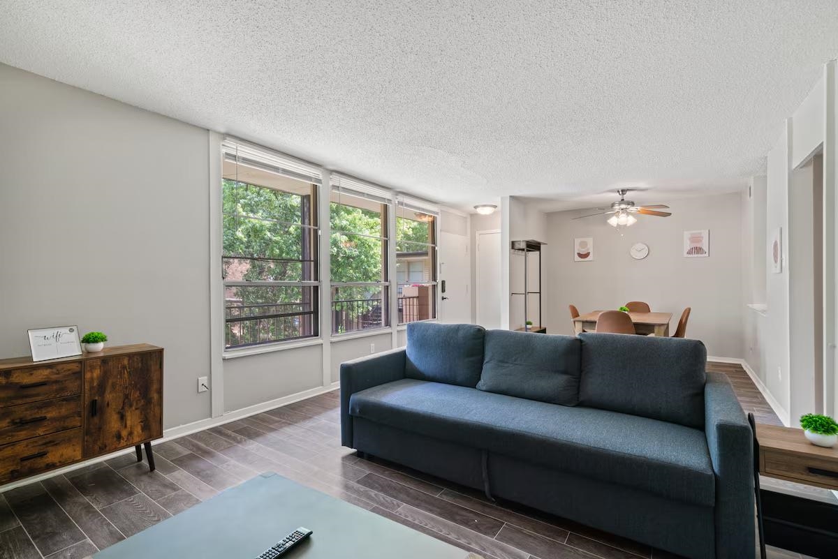 108 N BELVEDERE BLVD Unit: 12