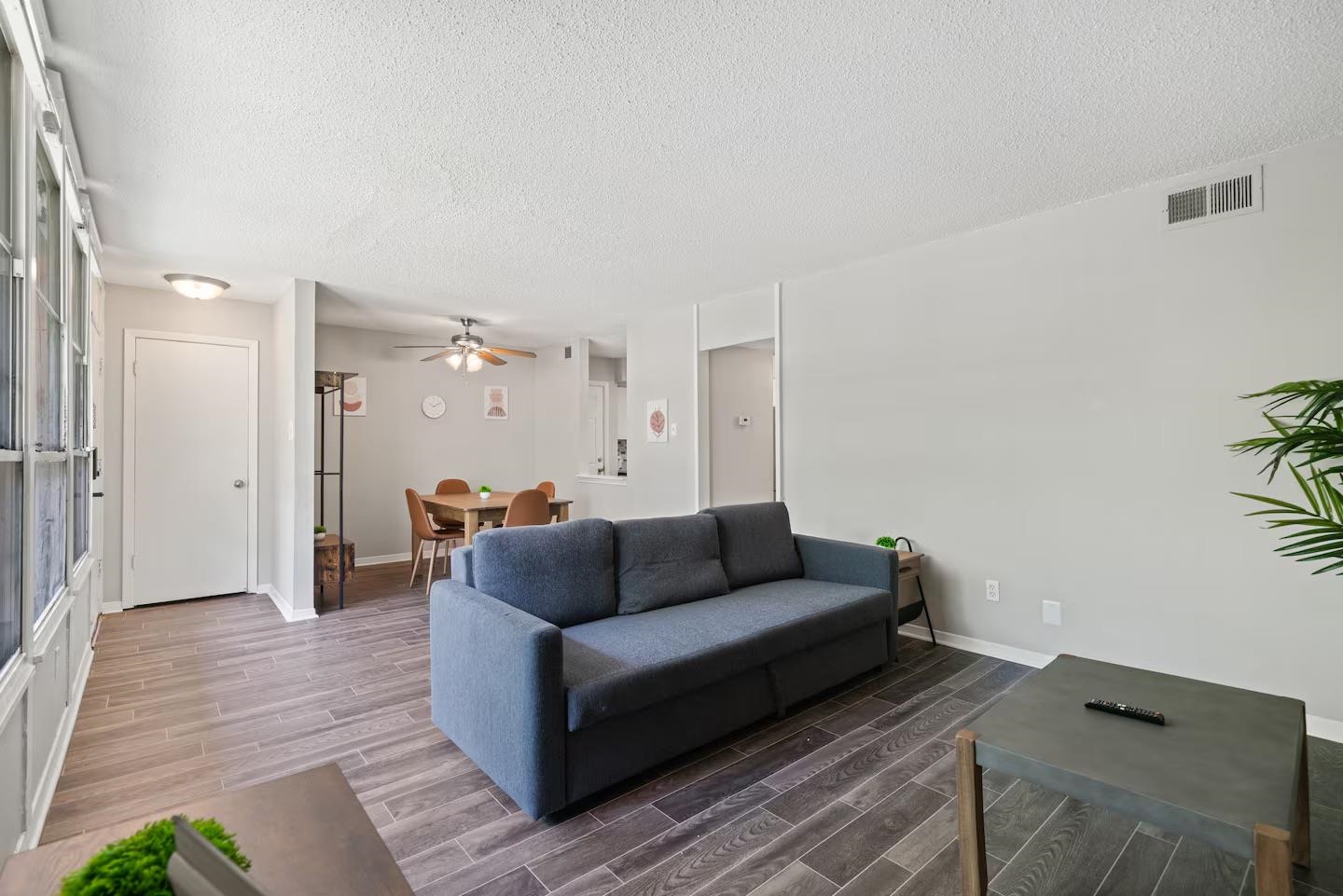 108 N BELVEDERE BLVD Unit: 12