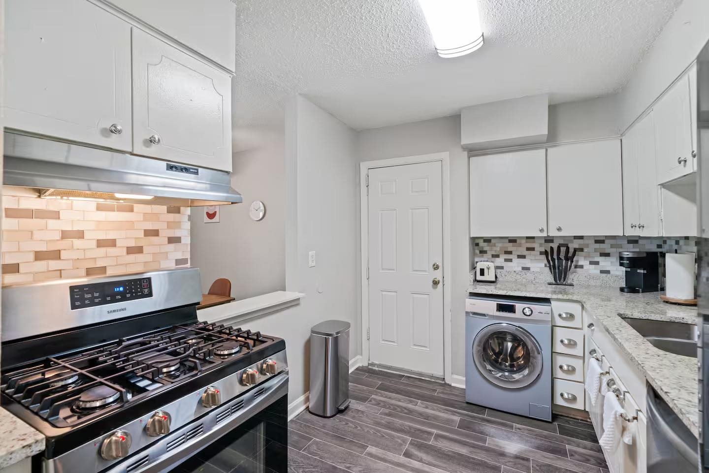 108 N BELVEDERE BLVD Unit: 12