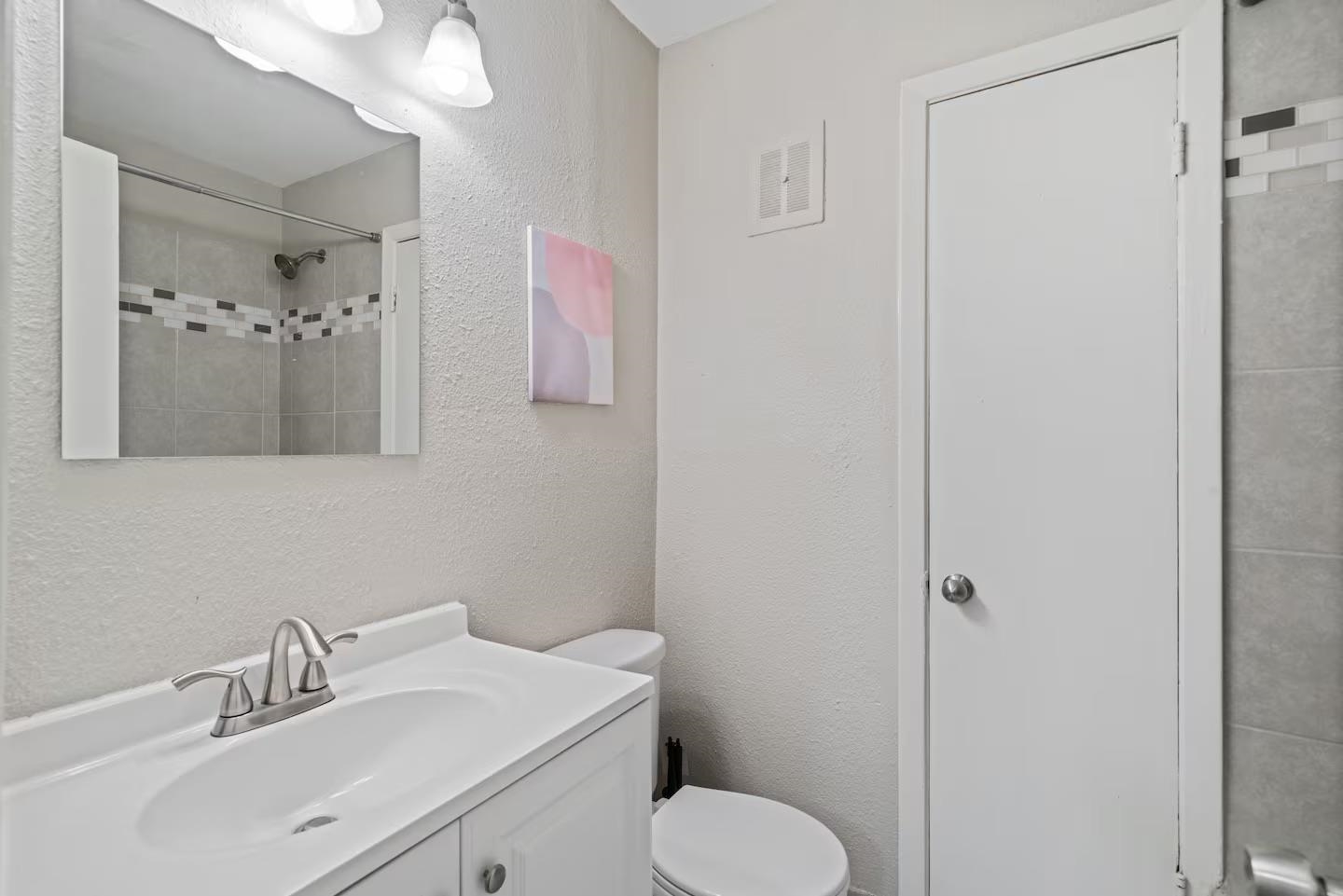 108 N BELVEDERE BLVD Unit: 12