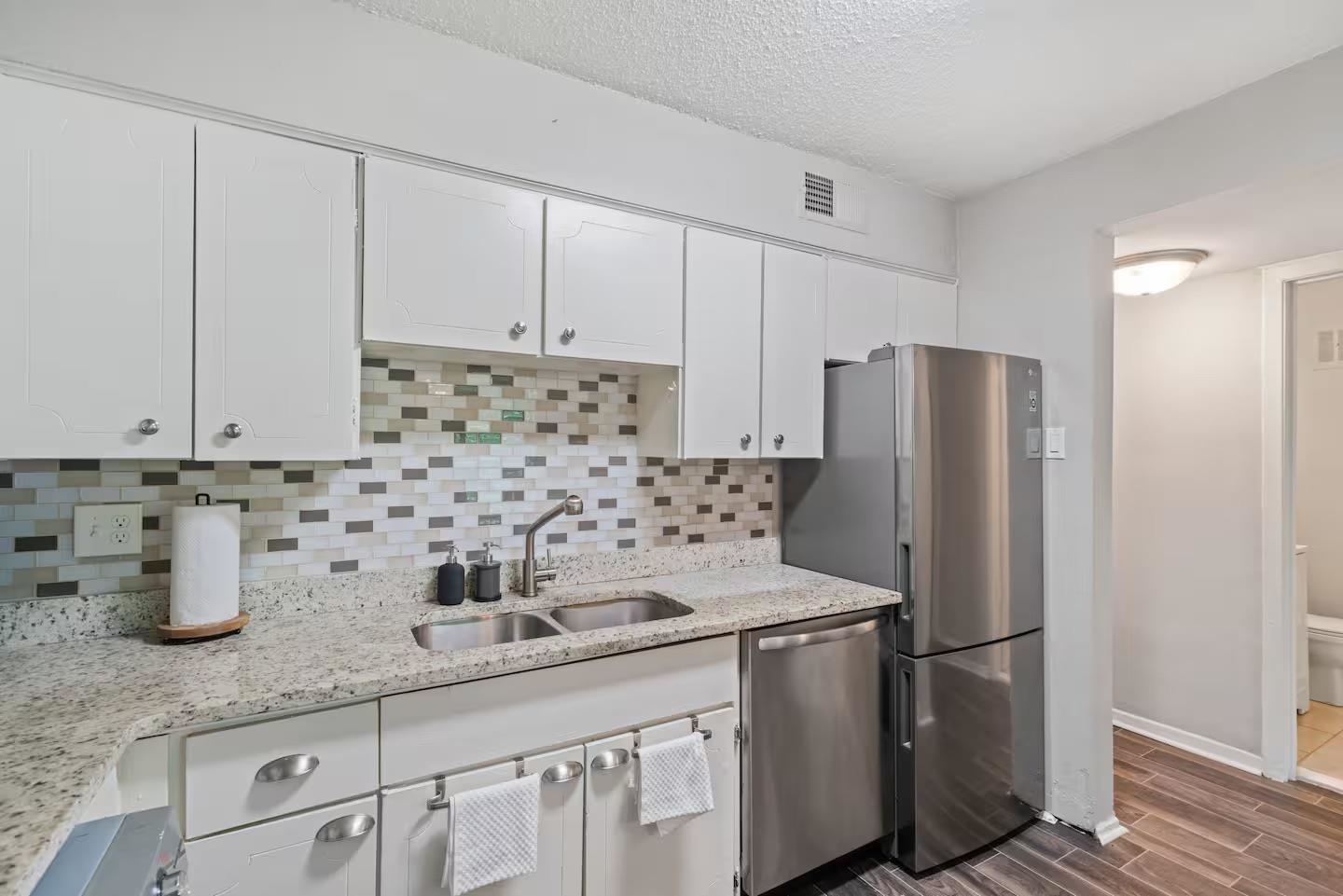 108 N BELVEDERE BLVD Unit: 12
