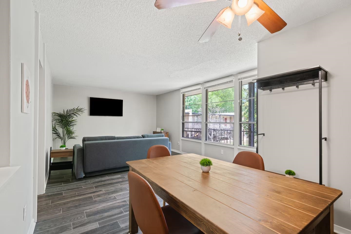 108 N BELVEDERE BLVD Unit: 12