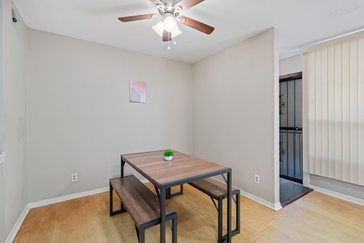 108 N BELVEDERE BLVD Unit: 18