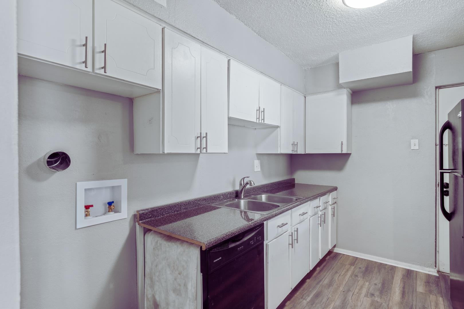 108 N BELVEDERE BLVD Unit: 22