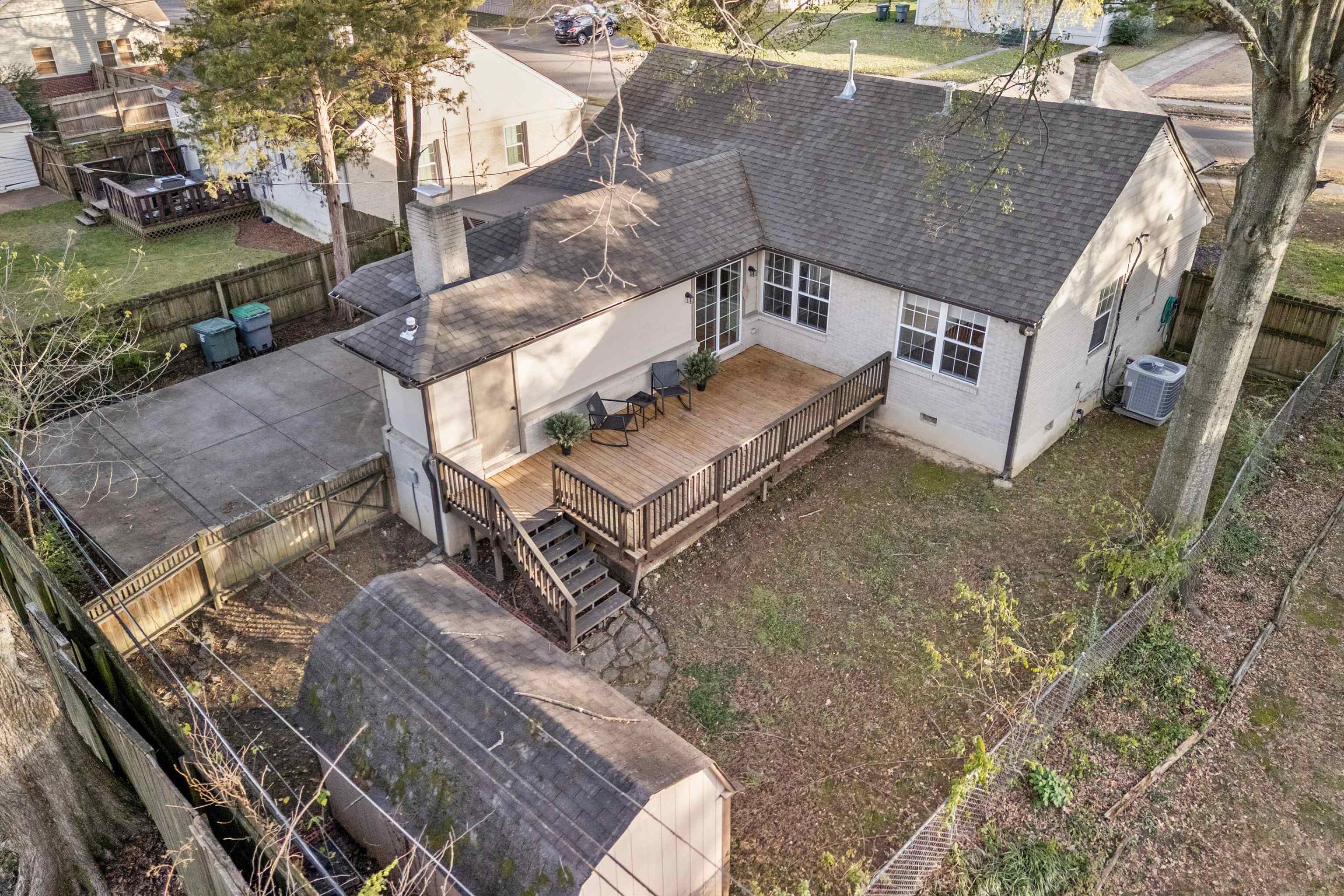 3688 PHILWOOD AVE