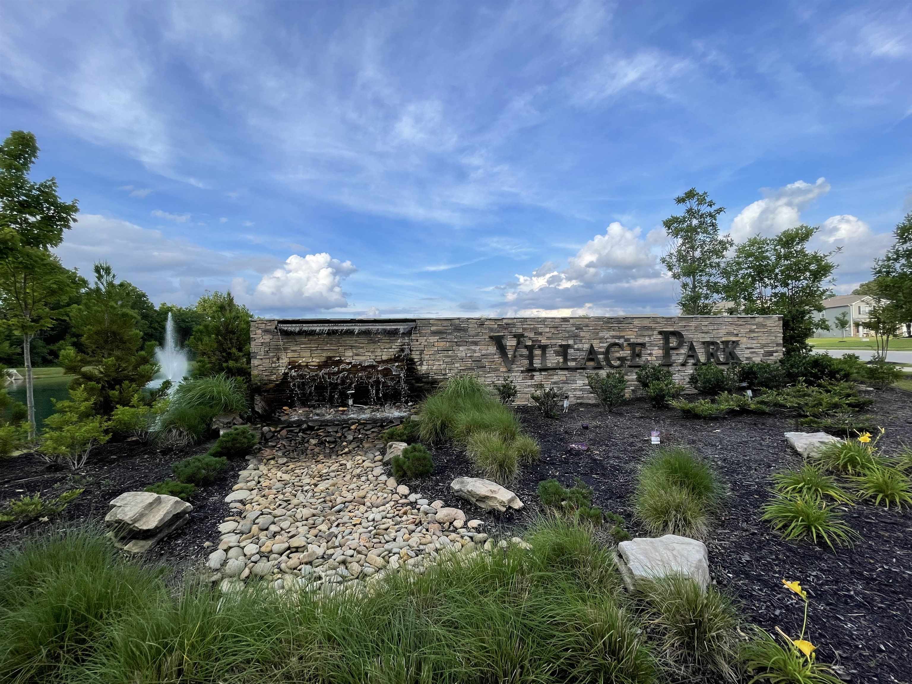 320 WINDEMERE LOOP