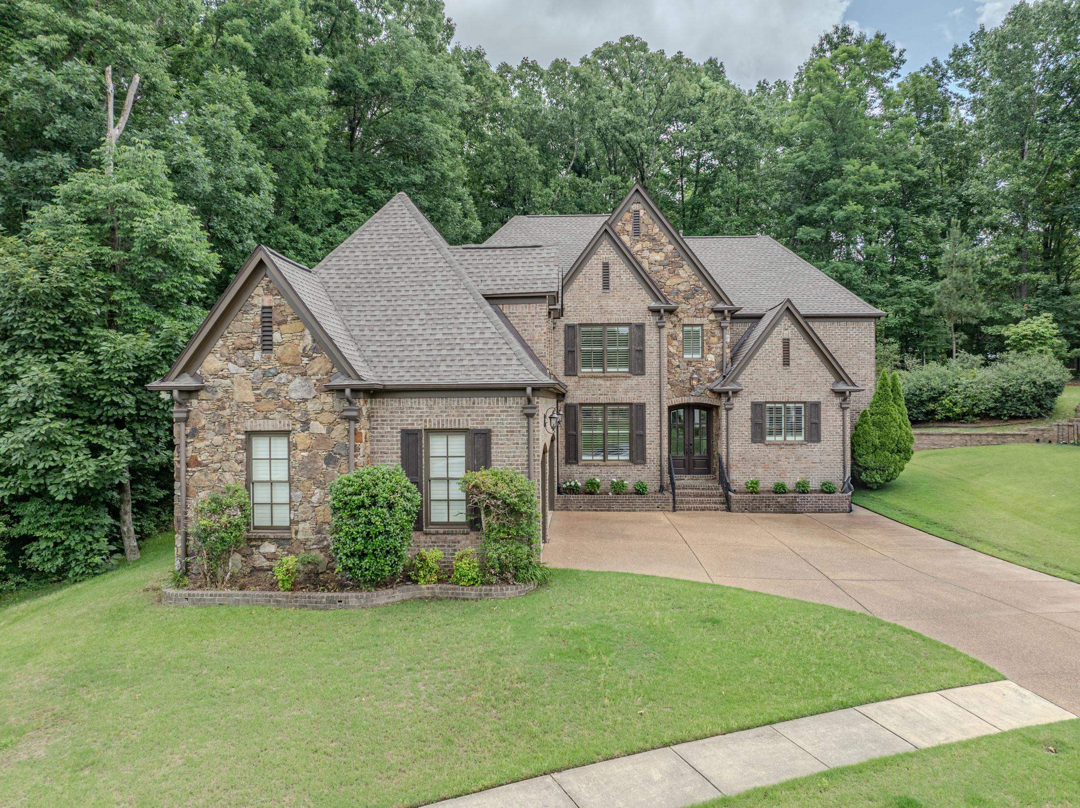 4260 MELWOOD OAK DR