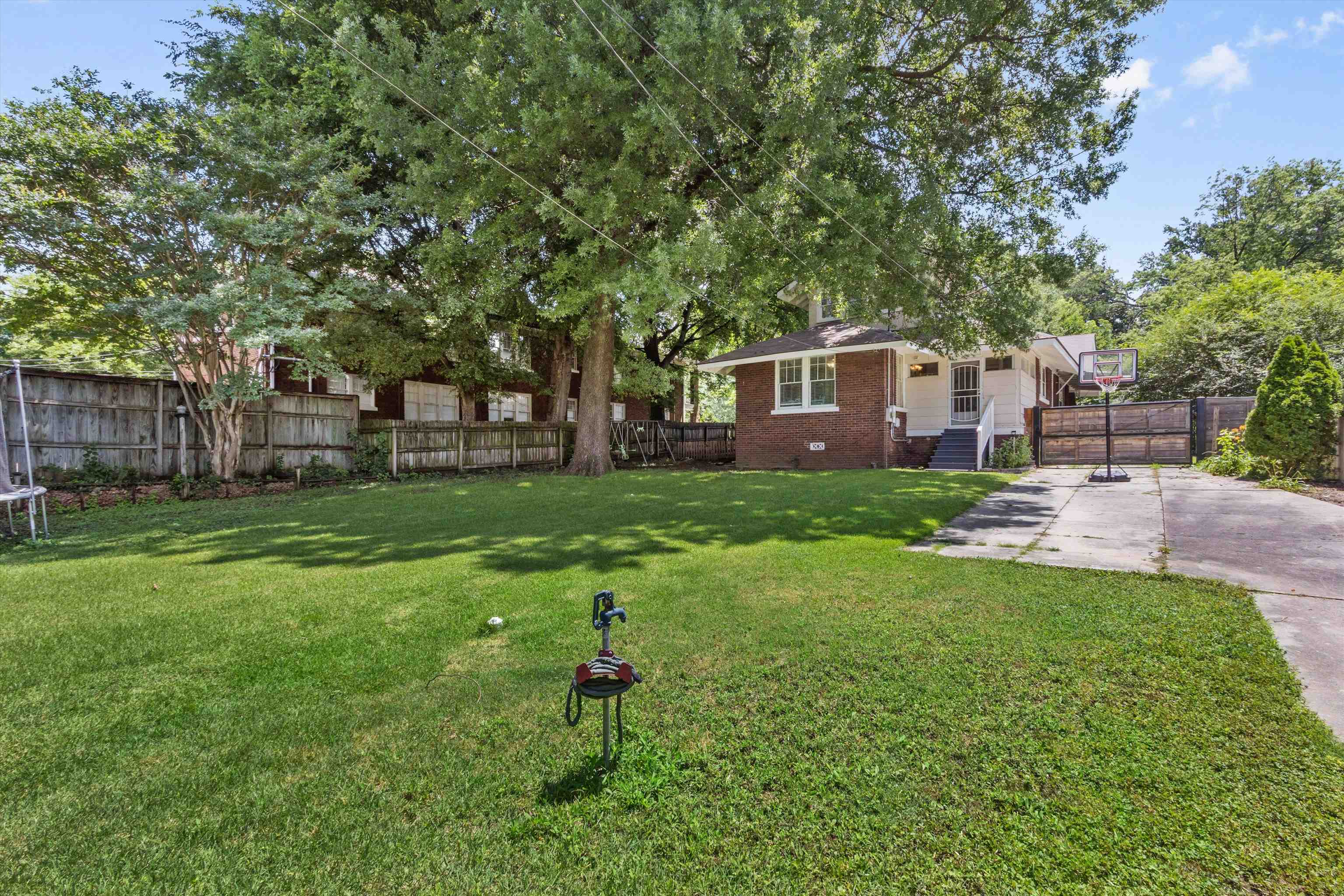 111 STONEWALL ST