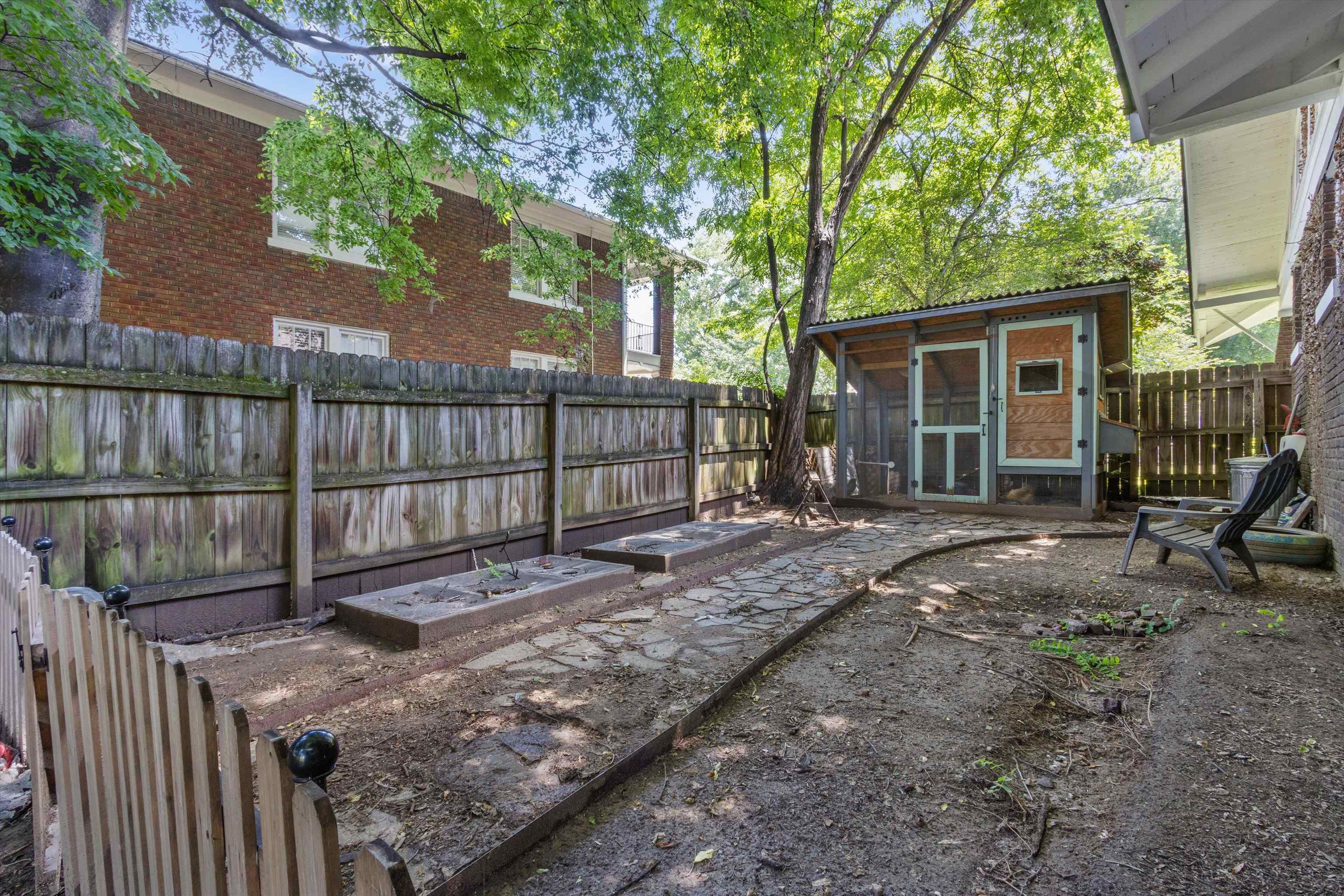 111 STONEWALL ST