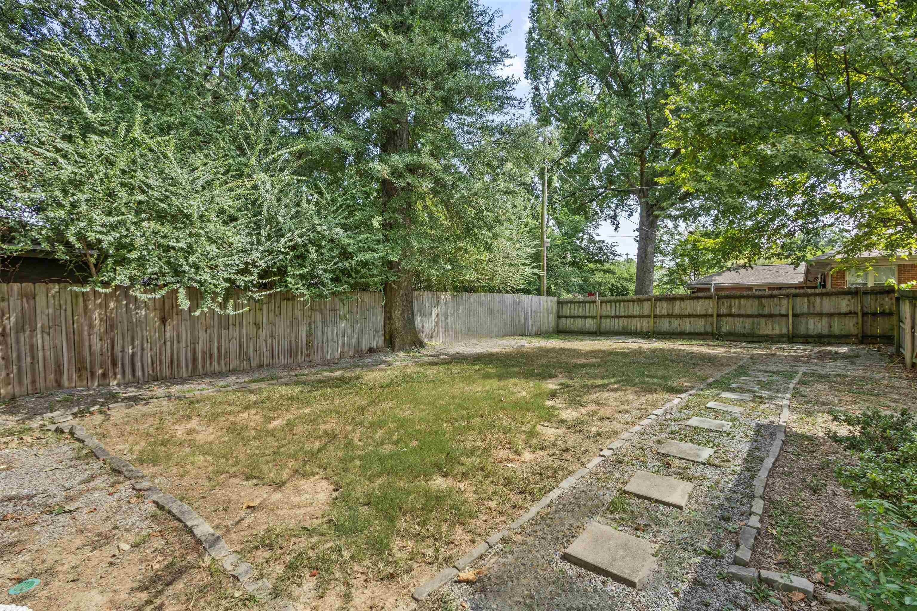 344 CHUCKWOOD RD