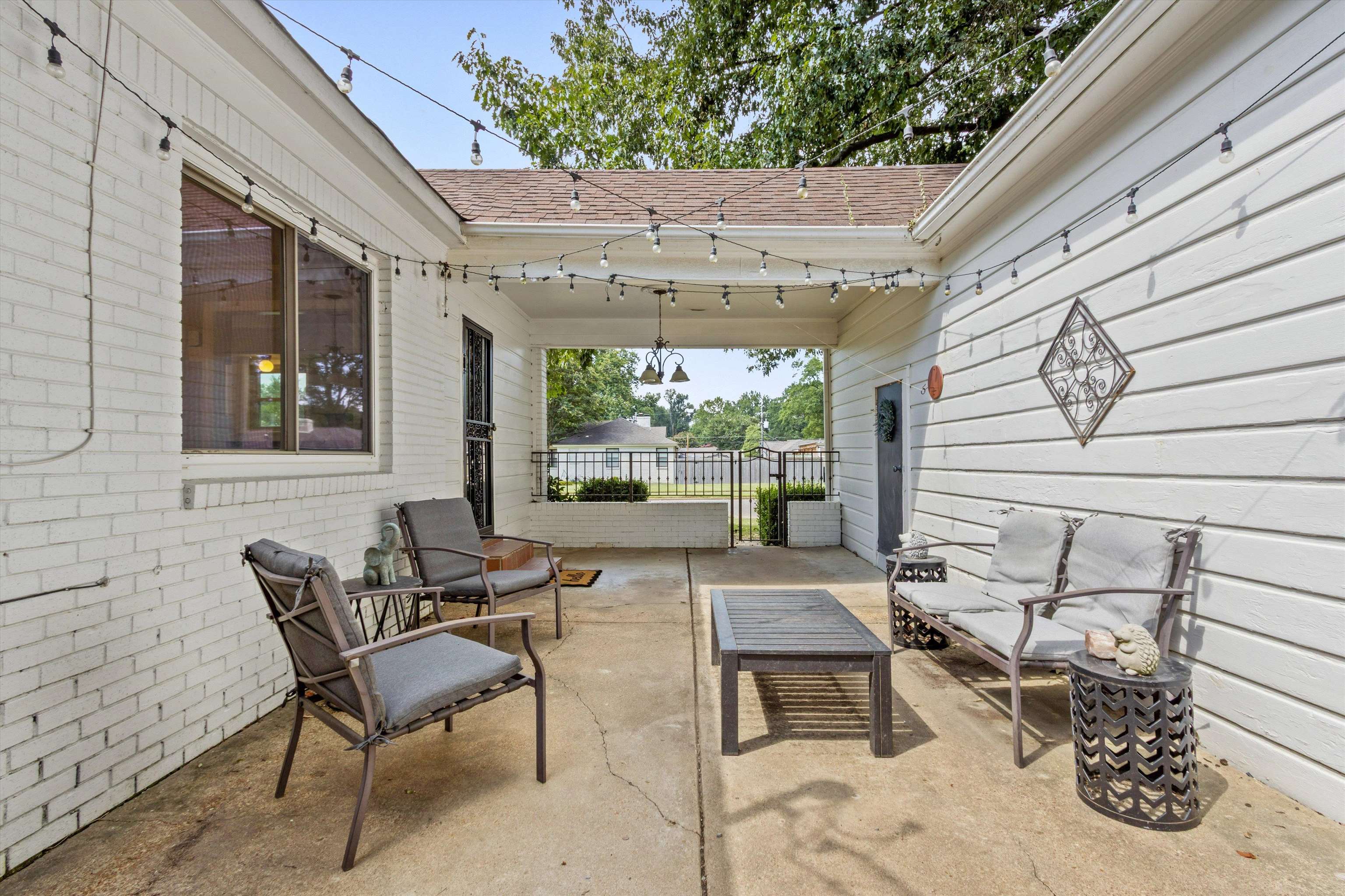 344 CHUCKWOOD RD