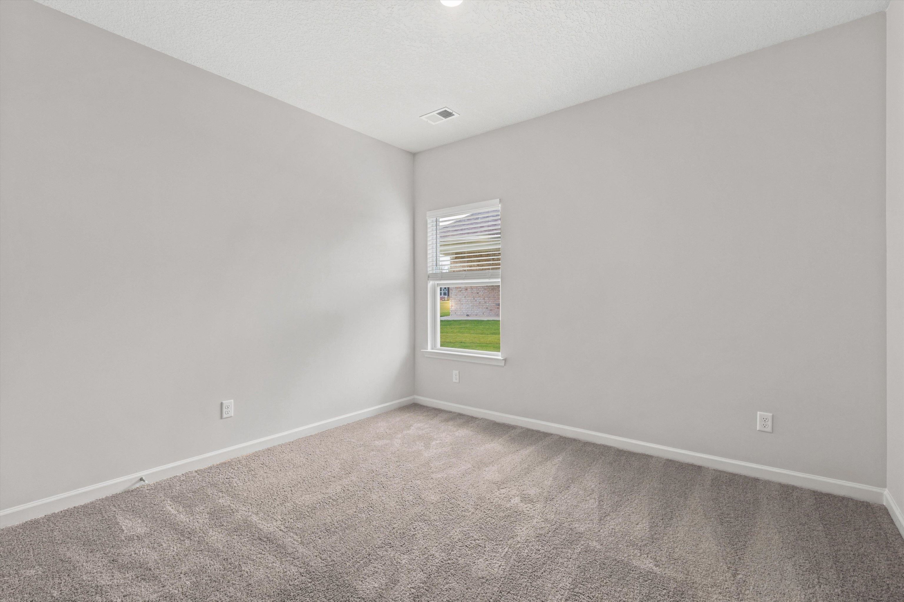 320 WINDEMERE LOOP