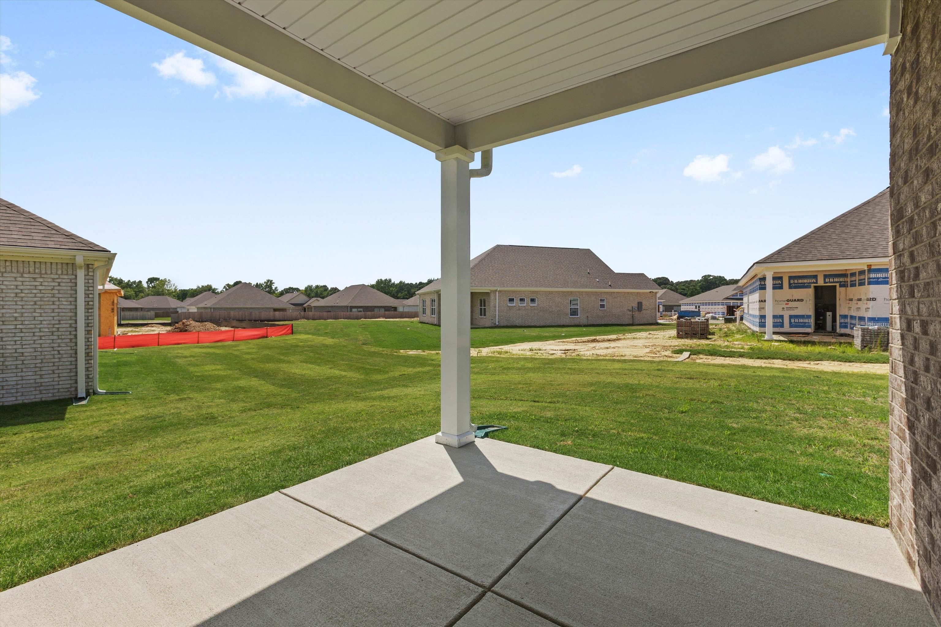 320 WINDEMERE LOOP